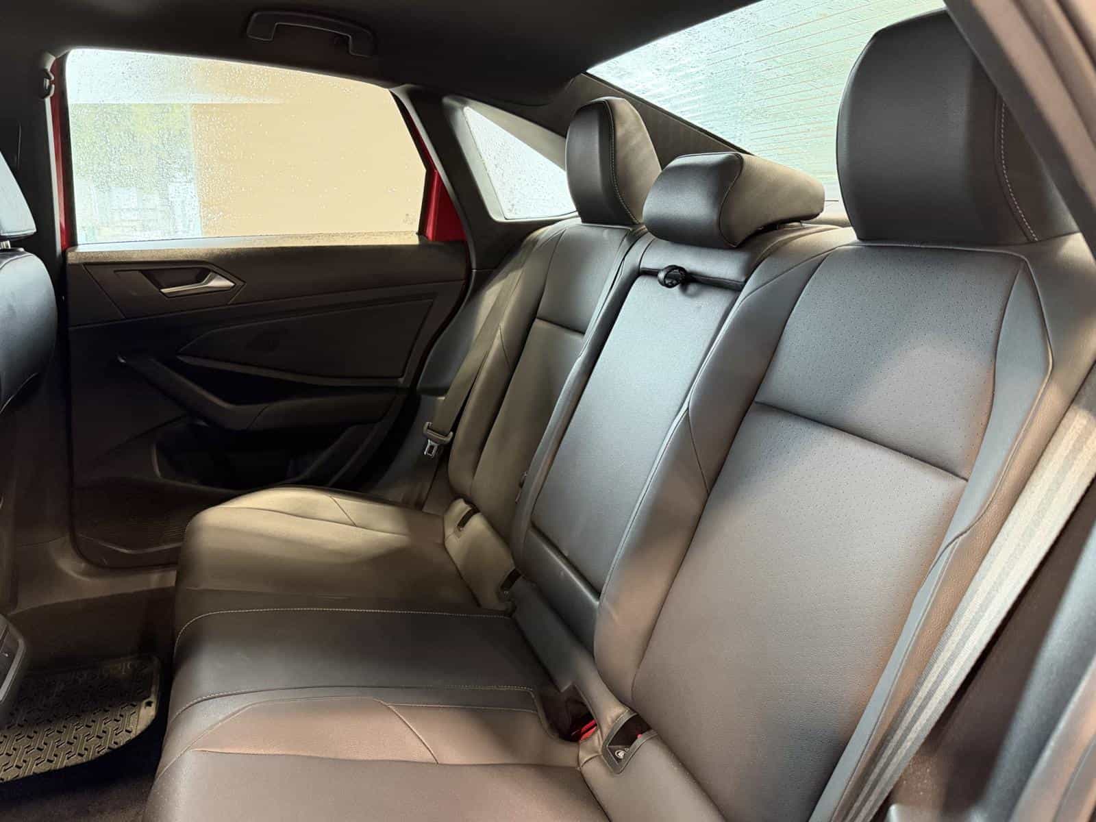 Image 8 Volkswagen Jetta Highline R-Line 2021