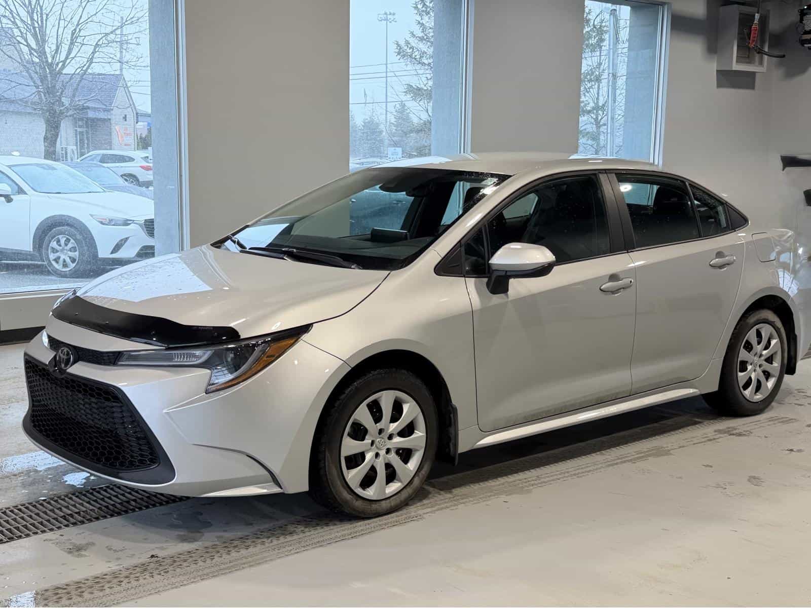 Image 1 Toyota Corolla LE 2021