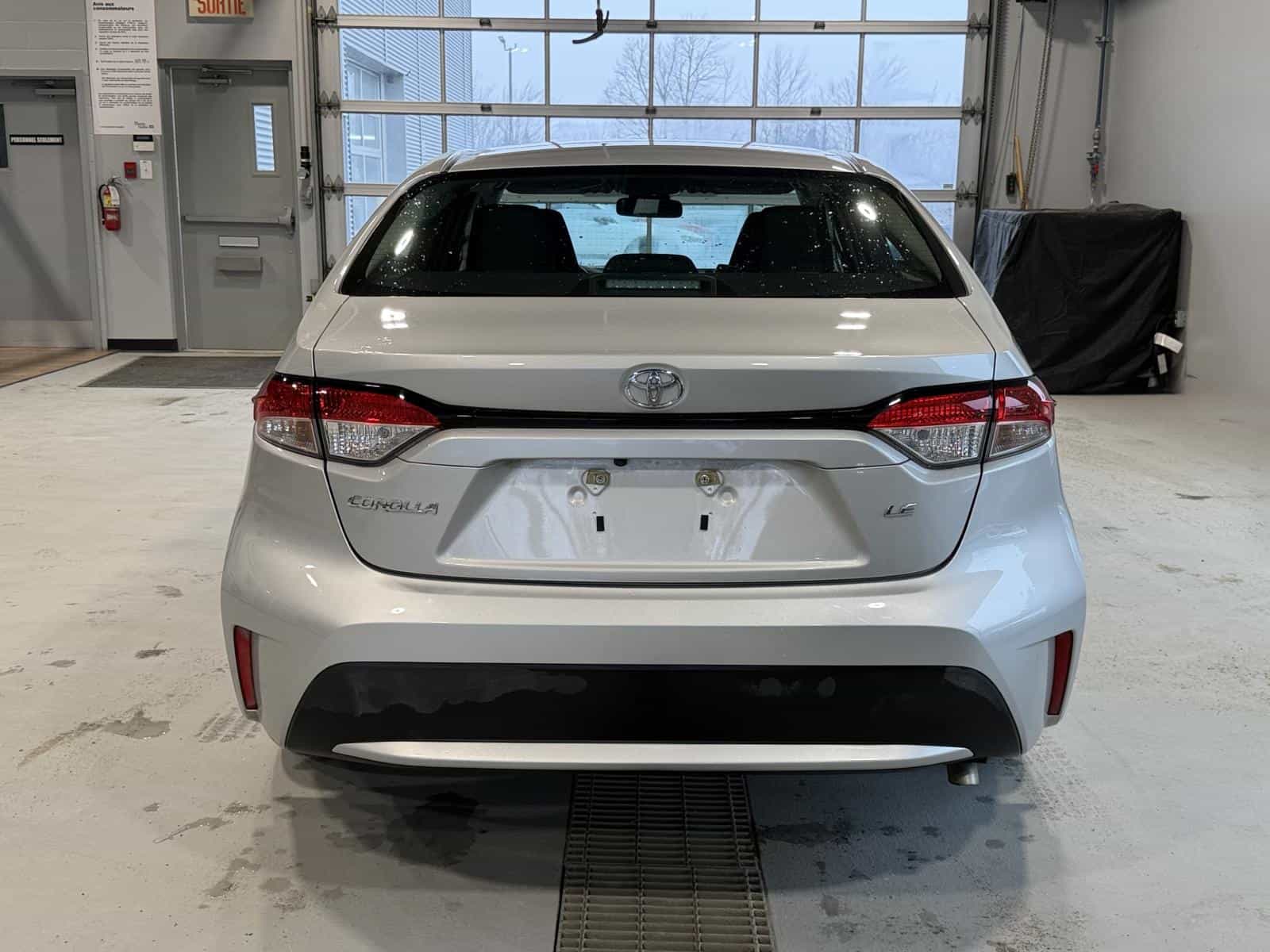 Image 5 Toyota Corolla LE 2021