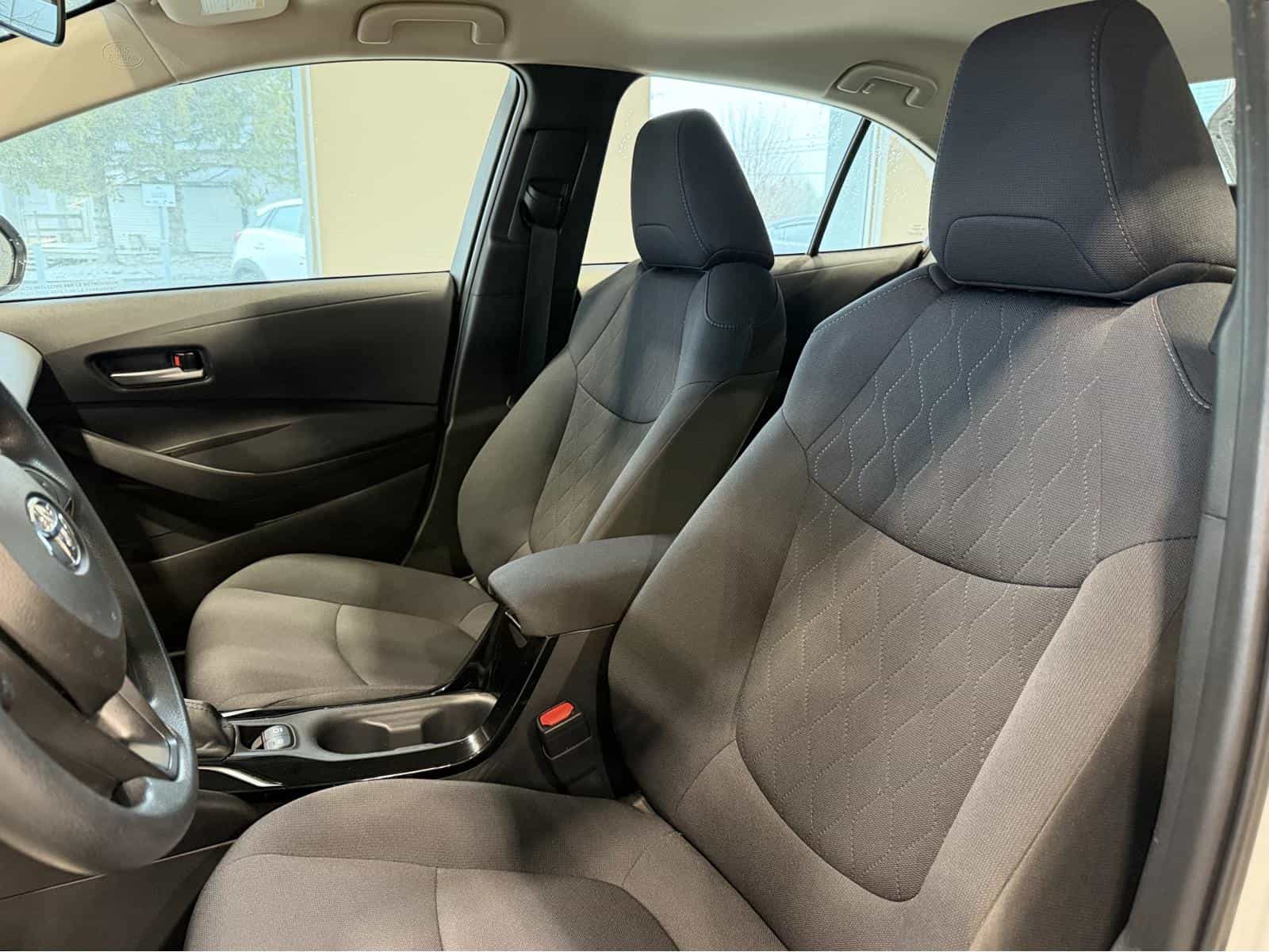 Image 9 Toyota Corolla LE 2021