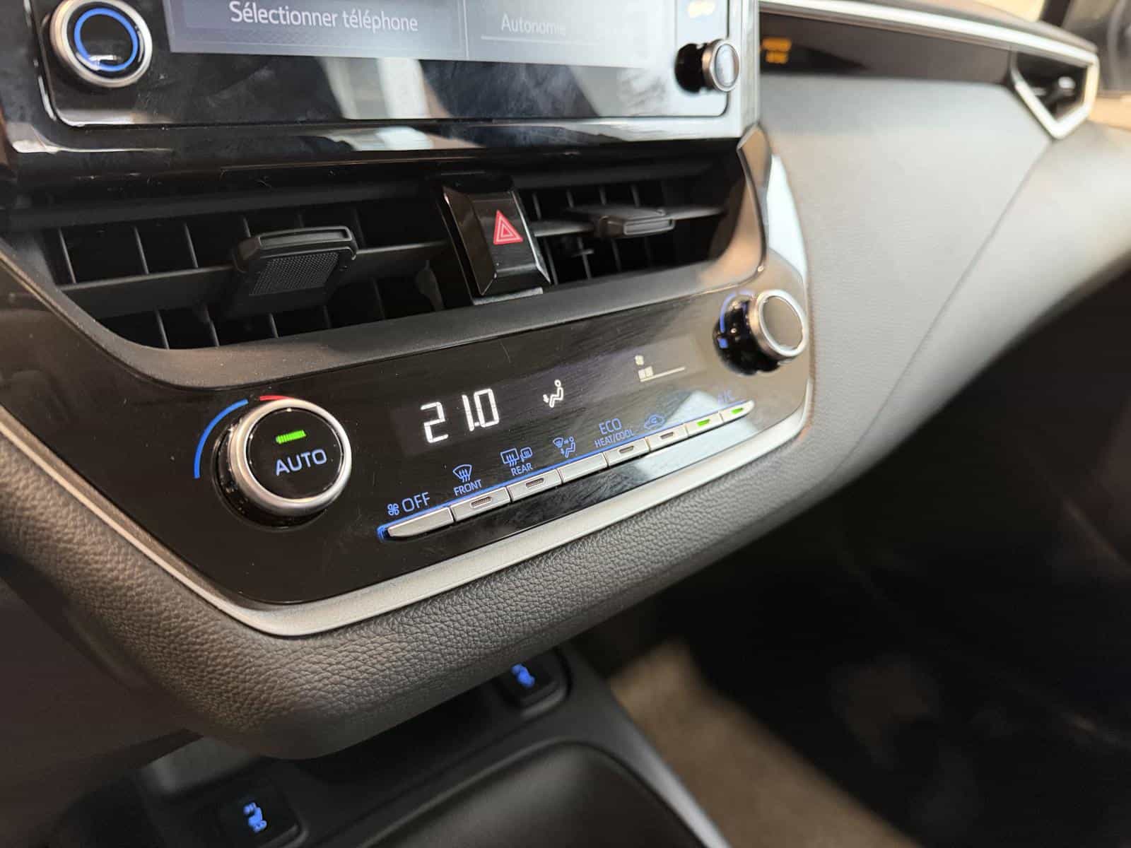 Image 17 Toyota Corolla LE 2021