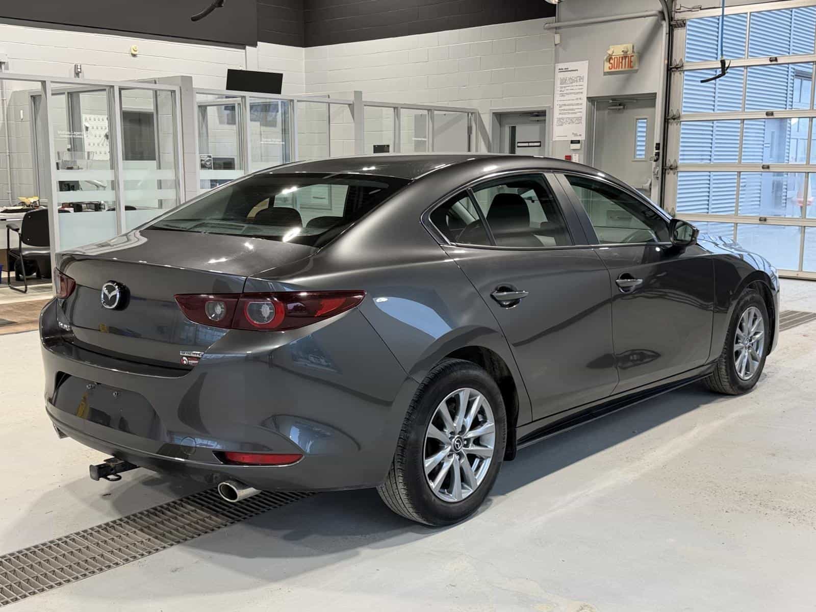 Image 6 Mazda Mazda3 GX 2023