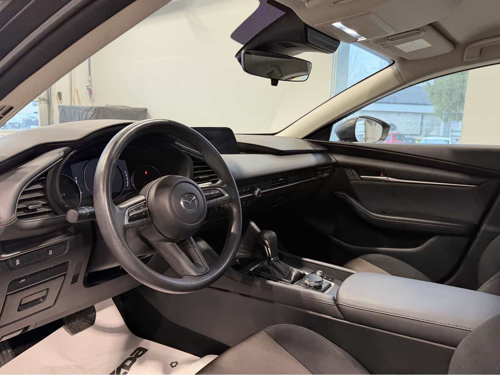 Image 10 Mazda Mazda3 GX 2023