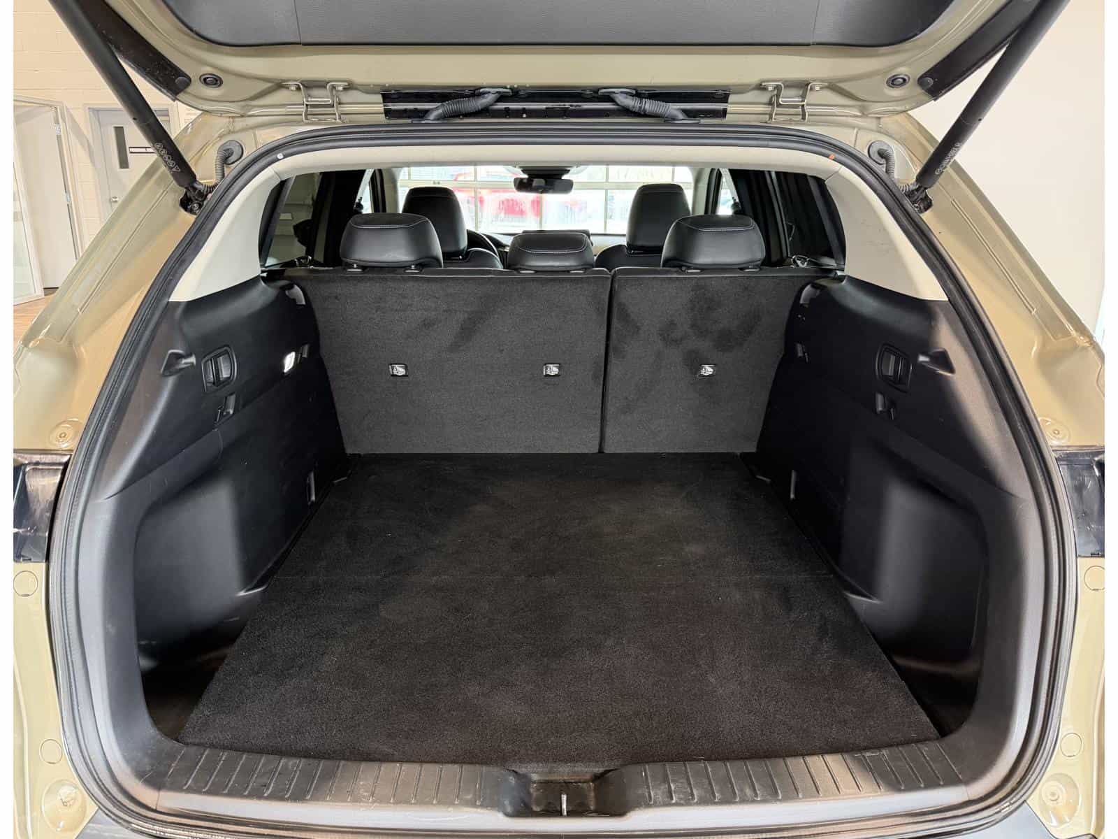 Image 6 Mazda CX-50 GS-L 2024