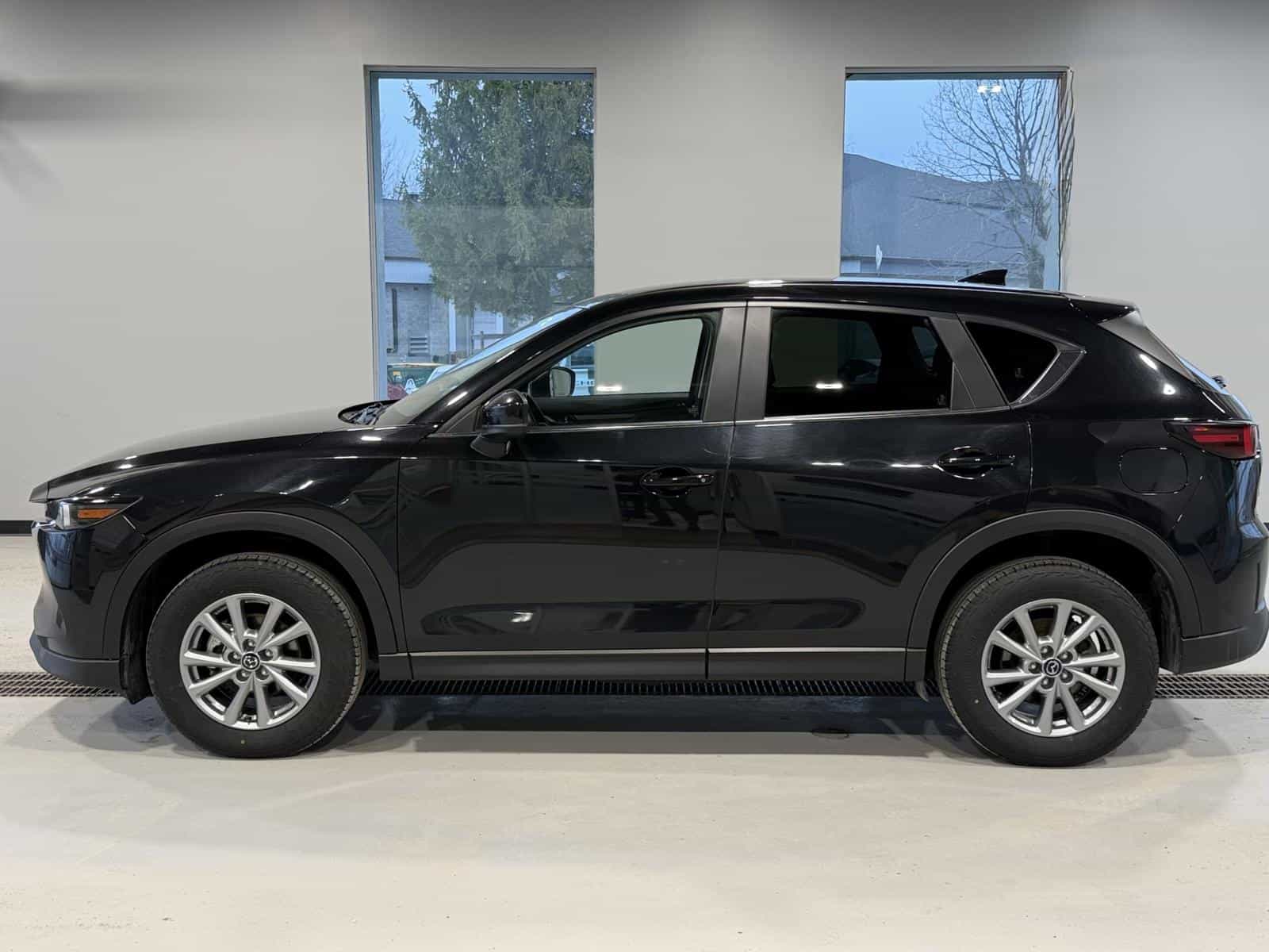 Image 2 Mazda CX-5 GS AWD 2025
