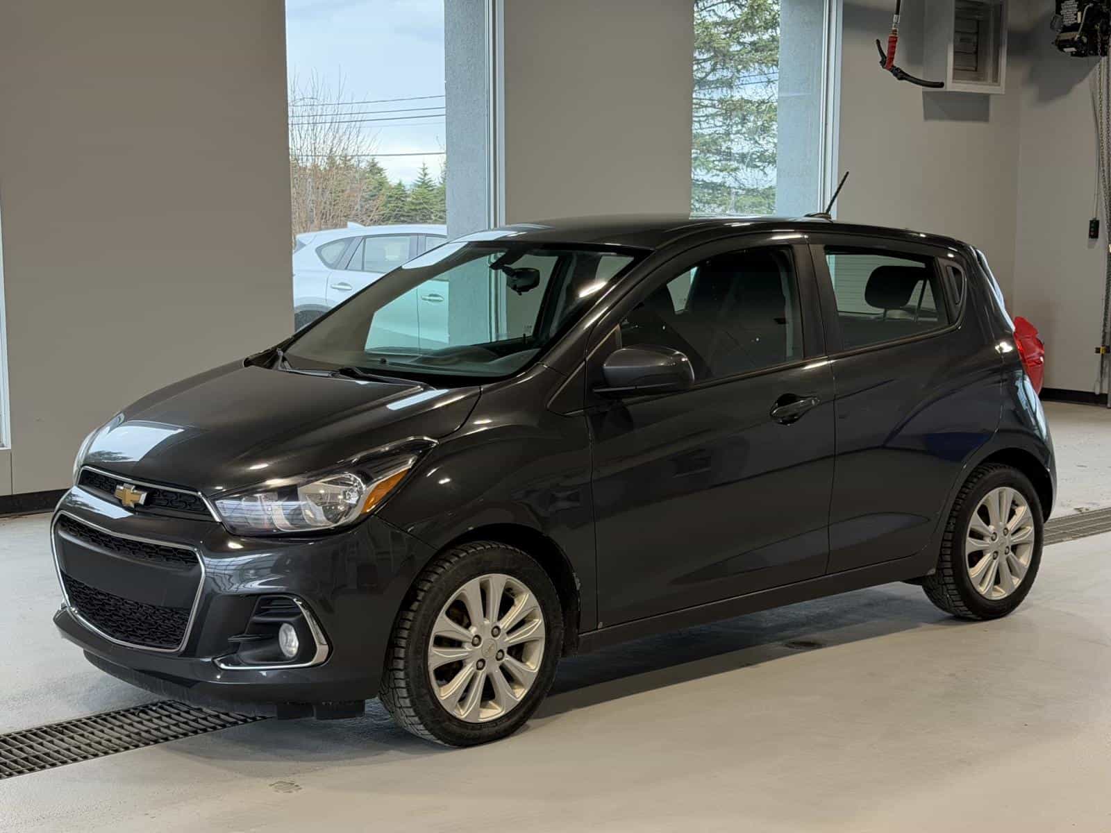 Image 1 Chevrolet Spark 1LT 2018