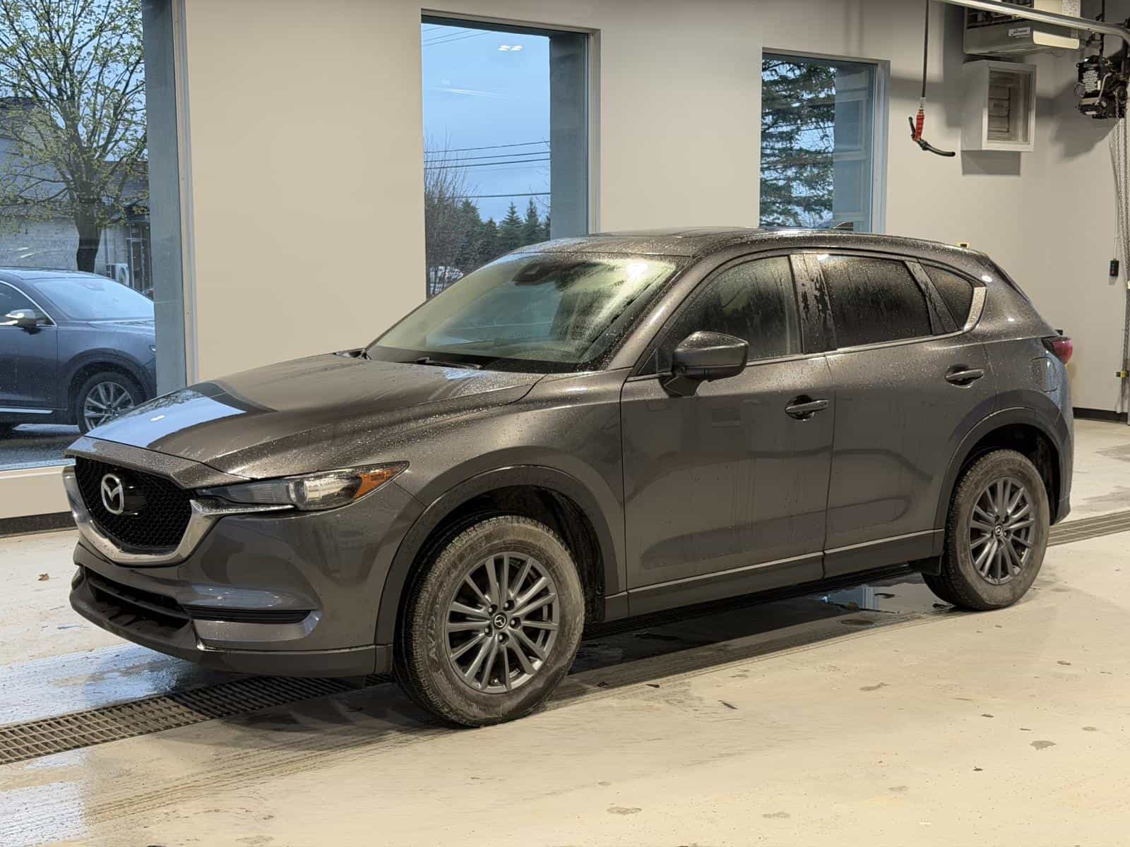 2017 Mazda CX-5 GS - Image 1