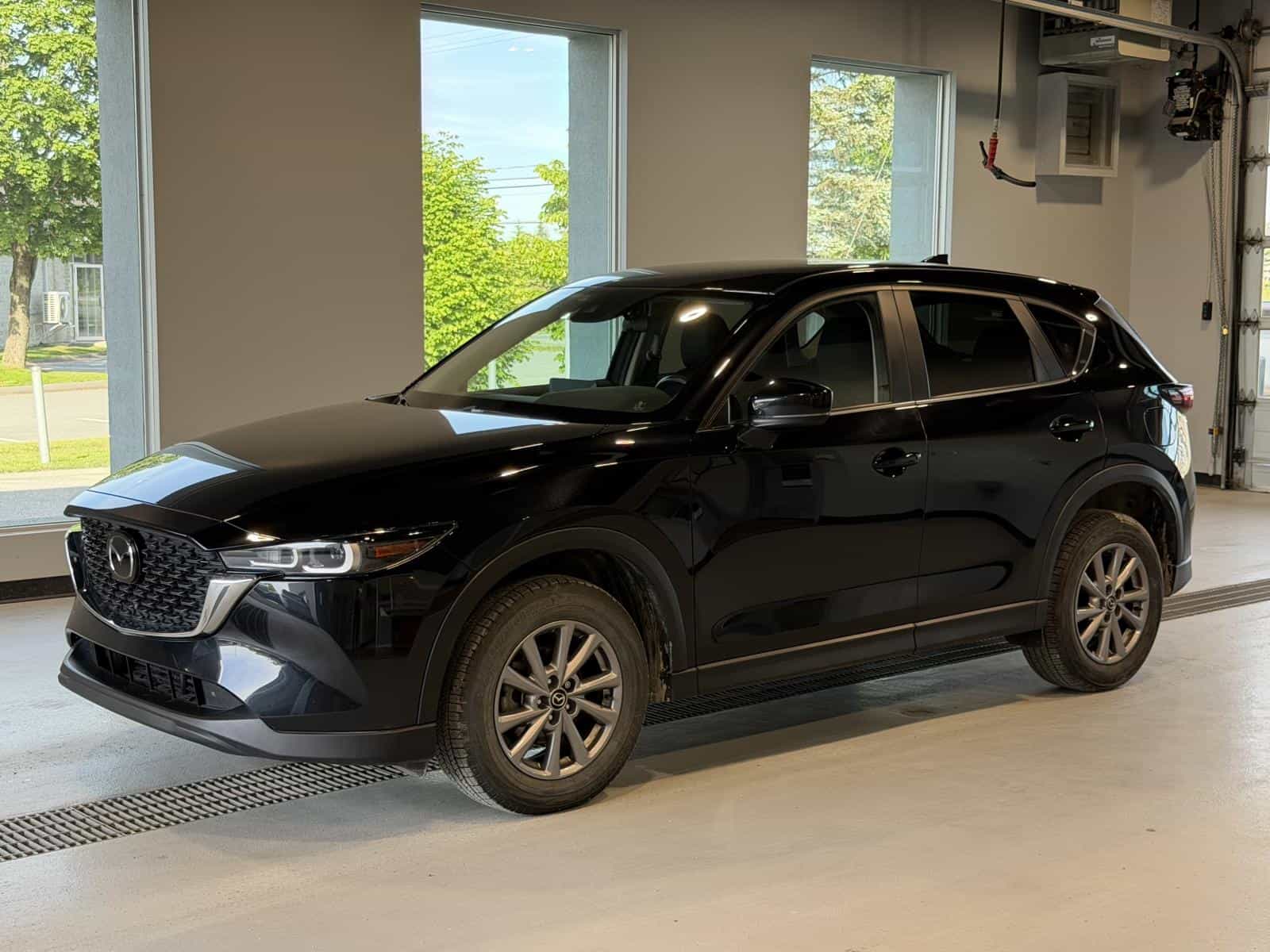 2024 Mazda CX-5 GX - Image 1
