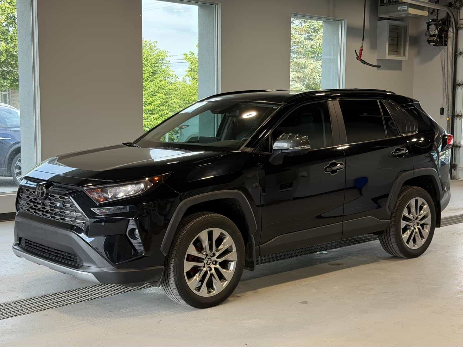 Image 1 Toyota Rav4 Limited 2021