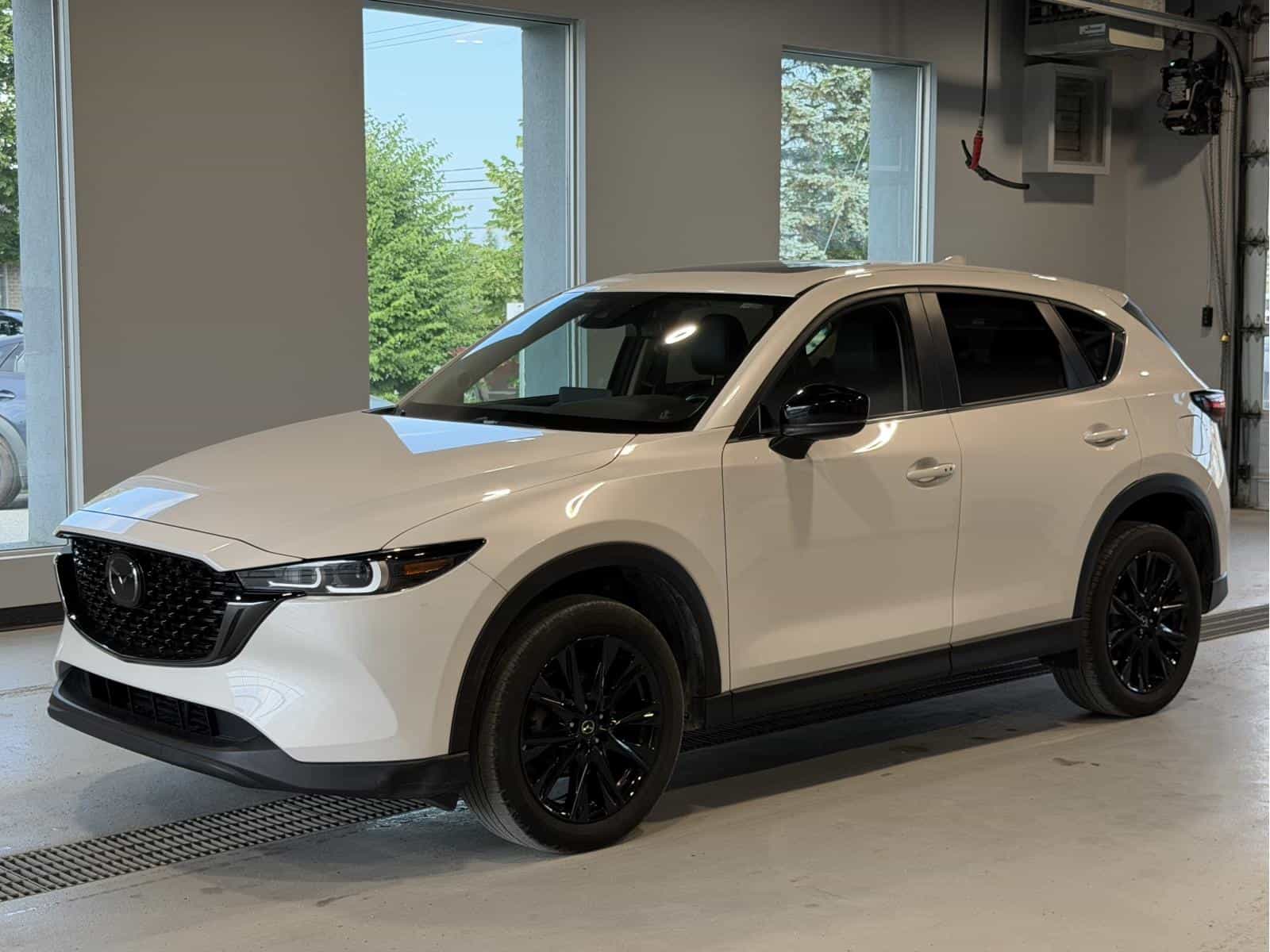 Image 1 Mazda CX-5 Kuro 2023