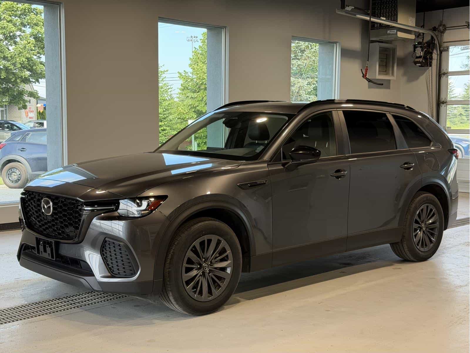 2025 Mazda CX-70 GS-L MHEV - Image 1