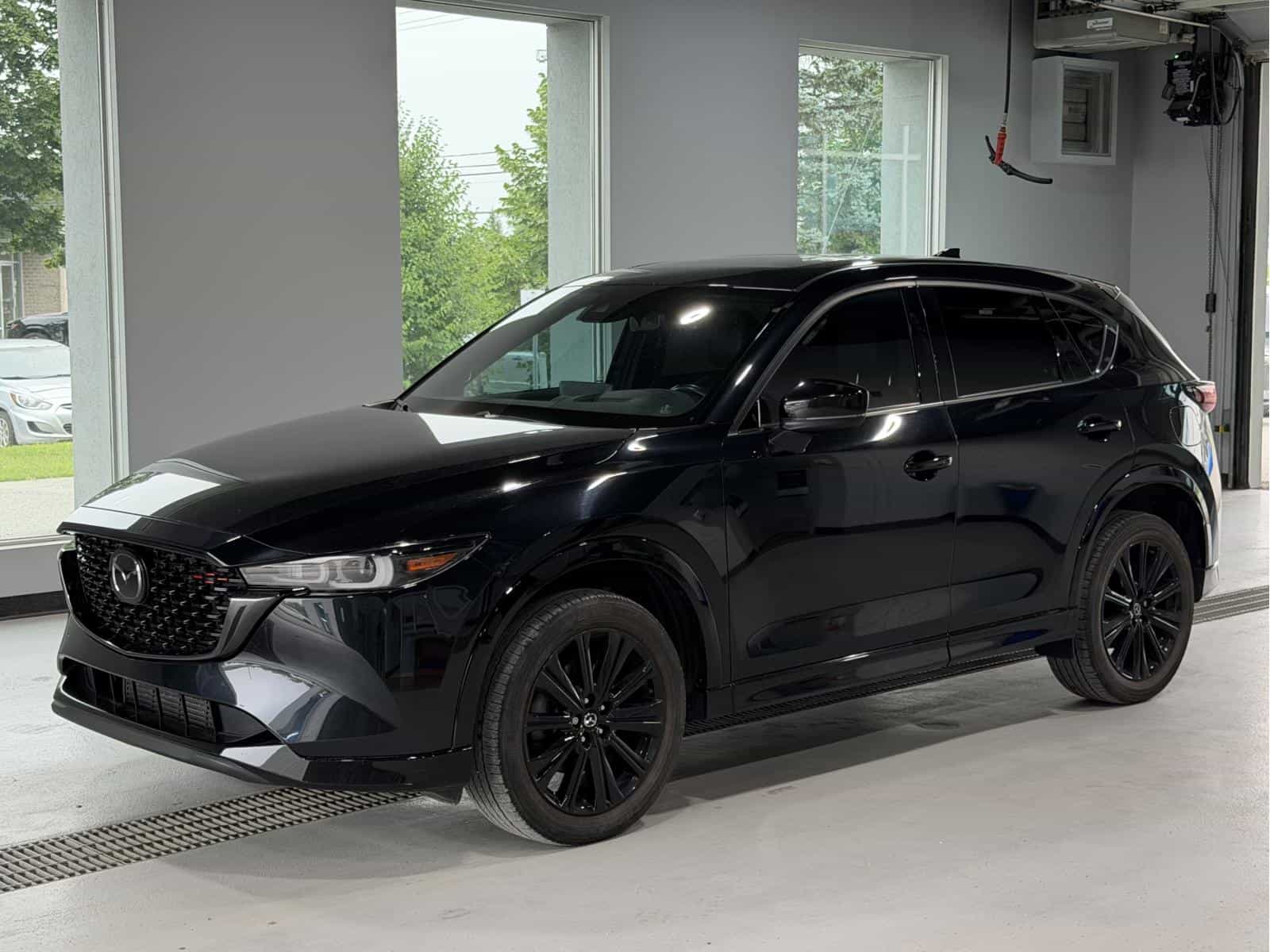 2023 Mazda CX-5 GT Sport Design - Image 1
