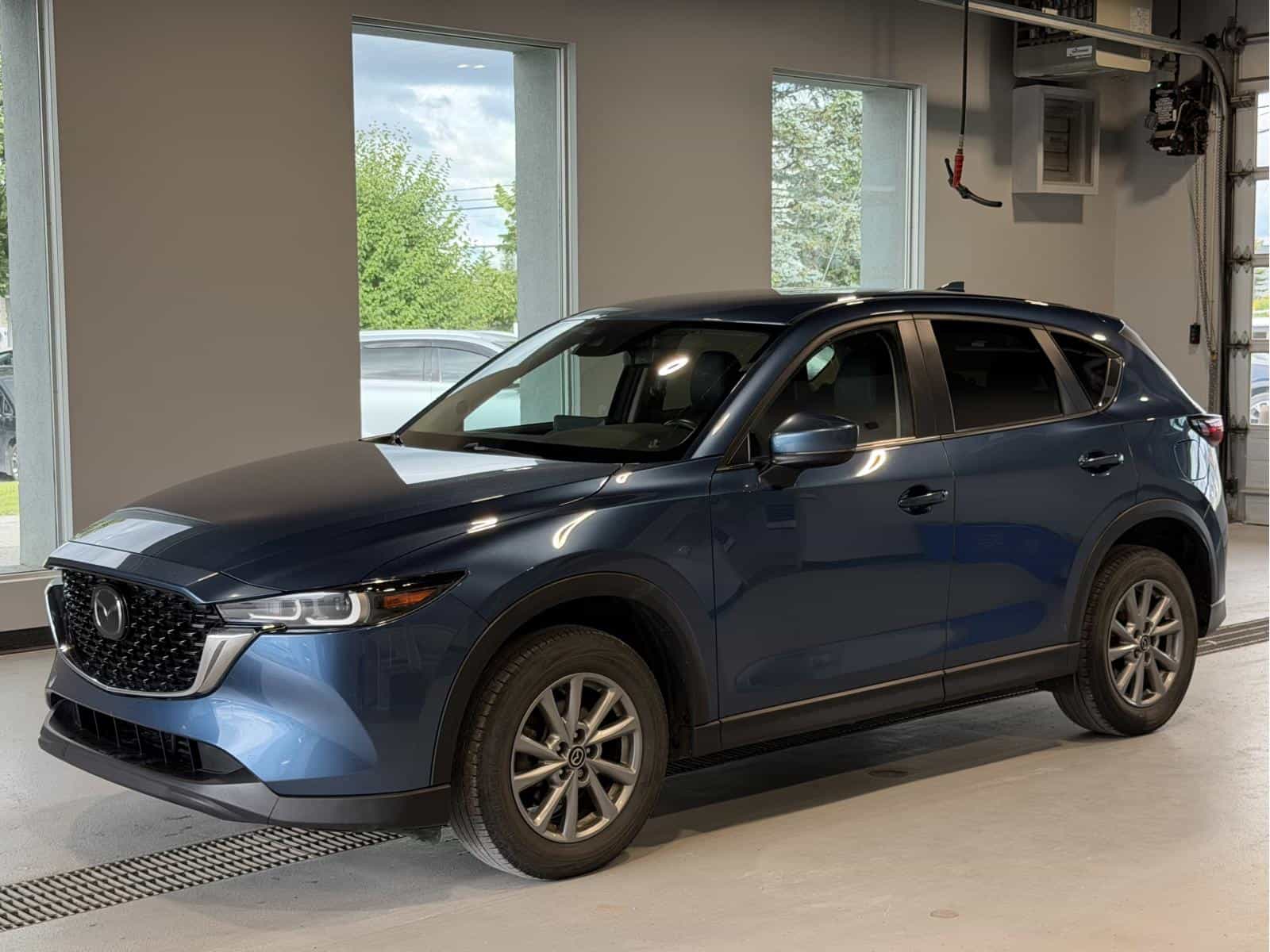 Image 1 Mazda CX-5 GS 2022
