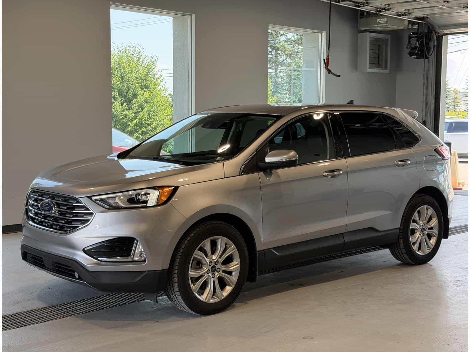 2021 Ford Edge Titanium - Image 1