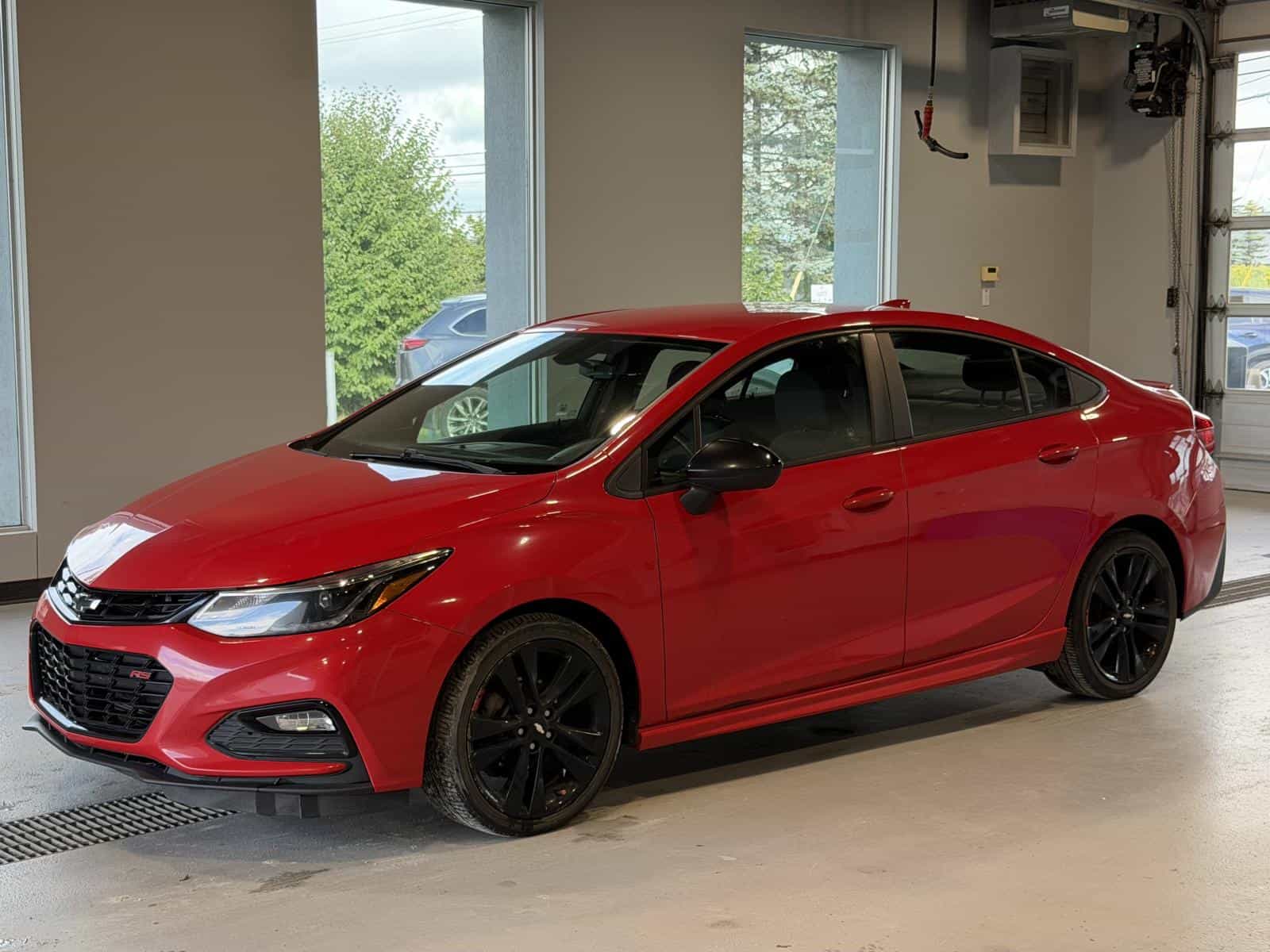 2018 Chevrolet Cruze LT - Image 1