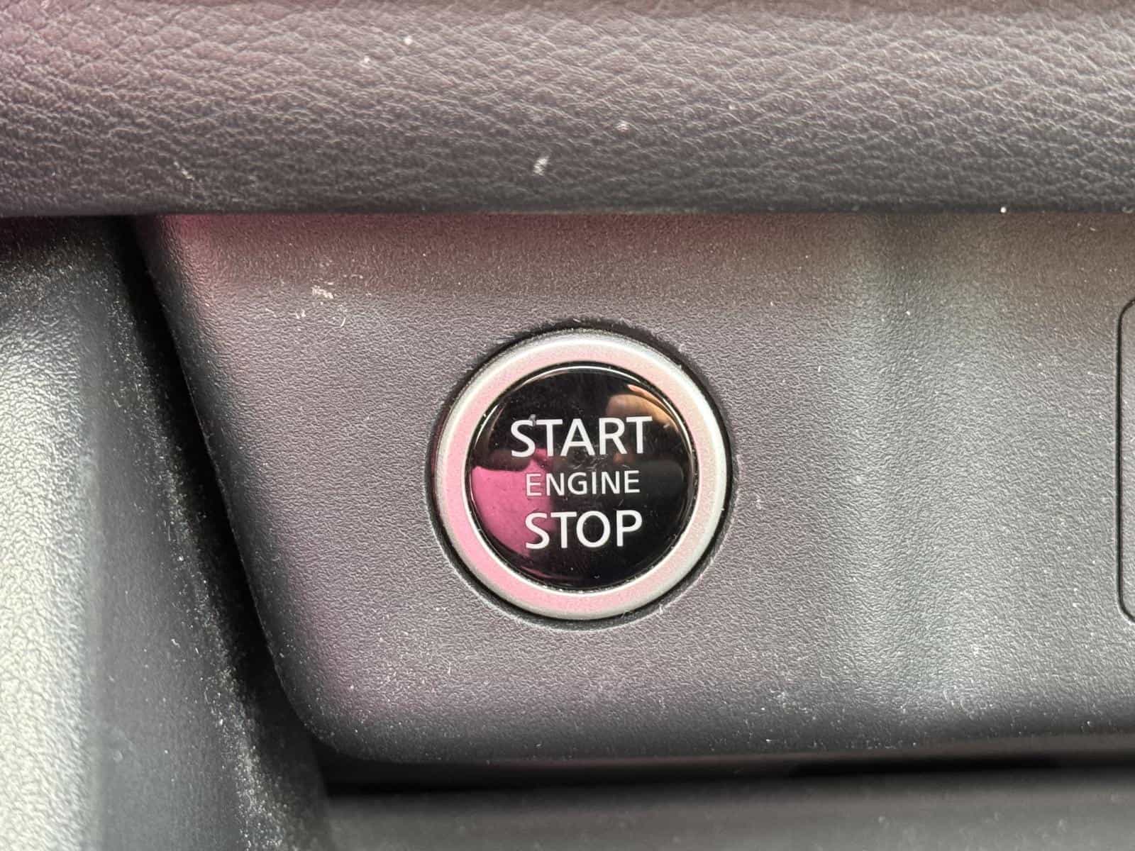 2023 Nissan Rogue SV - Image 27