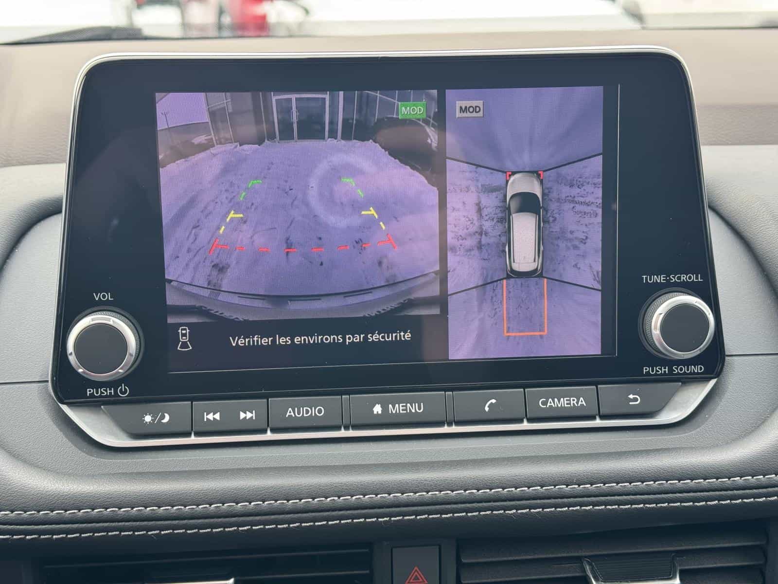 2023 Nissan Rogue SV - Image 31