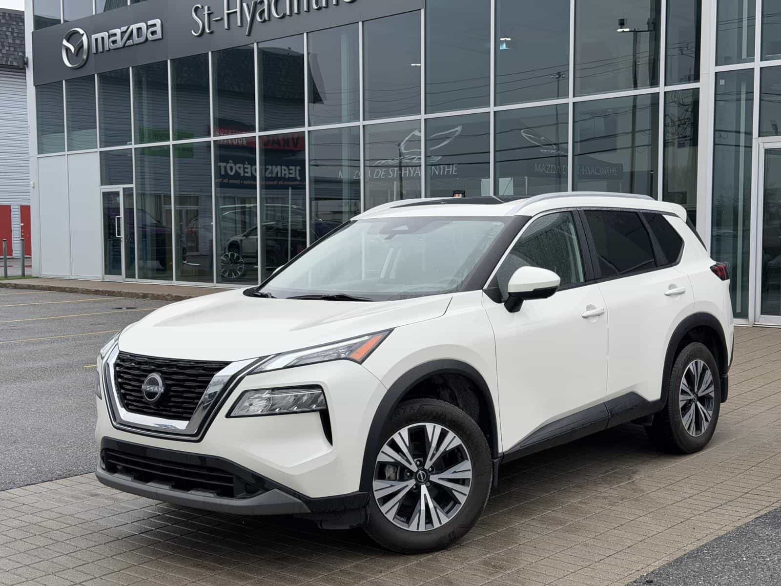 Image 1 Nissan Rogue SV 2023