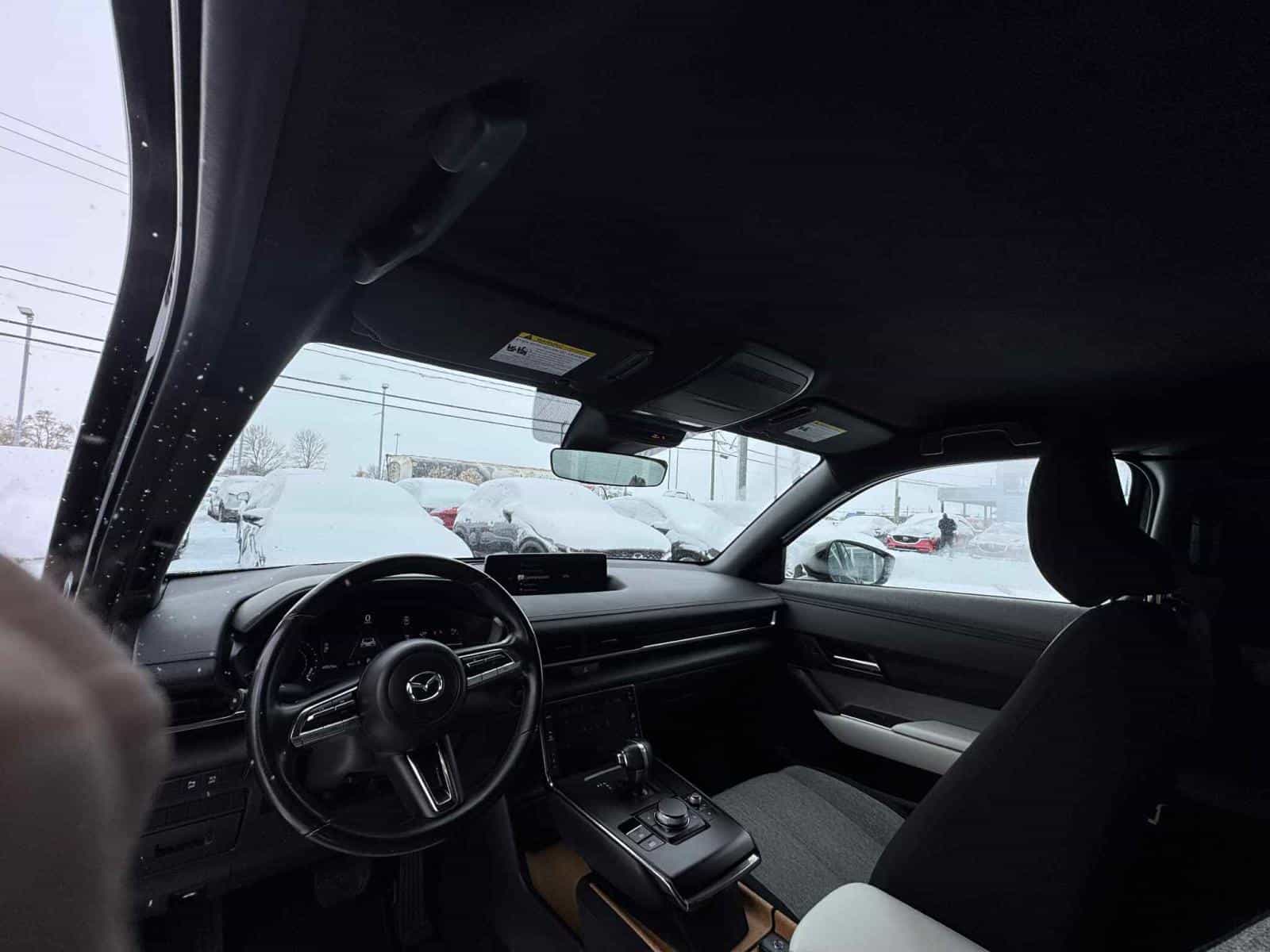 2022 Mazda MX-30 GS - Image 13