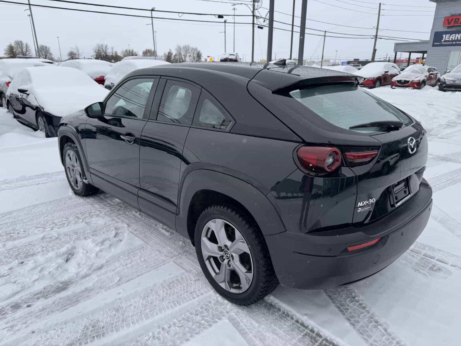 2022 Mazda MX-30 GS - Image 4