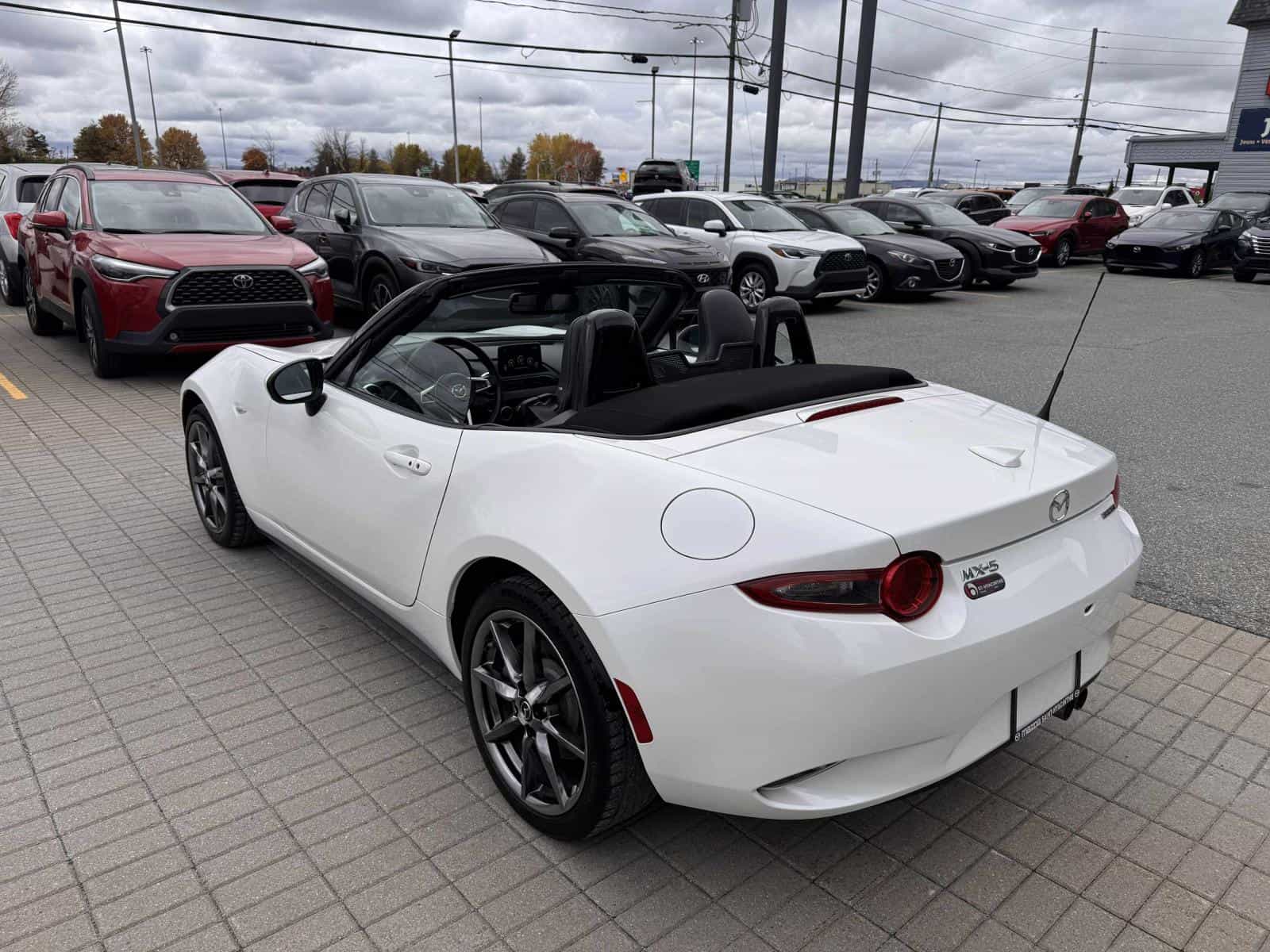 2020 Mazda MX-5 GT - Image 5