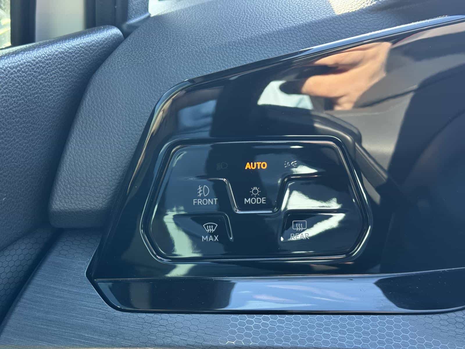 Image 20 Volkswagen GTI Base 2023