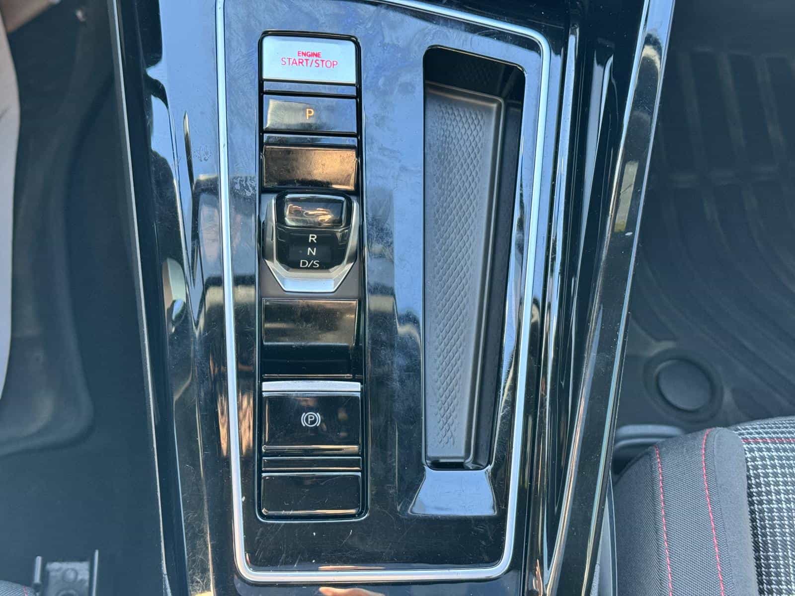 2023 Volkswagen GTI Base - Image 27