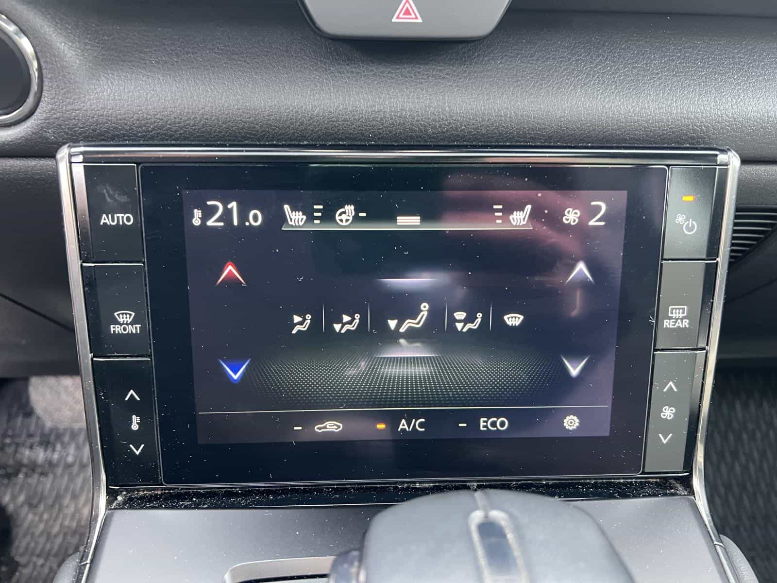 2022 Mazda MX-30 GT - Image 17