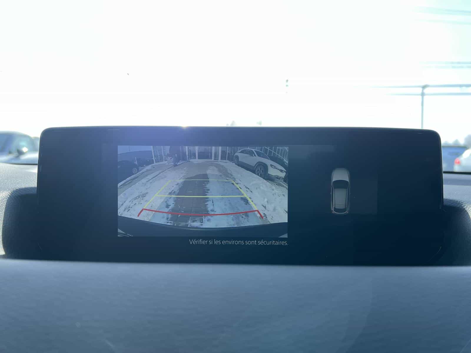 2022 Mazda MX-30 GS - Image 17