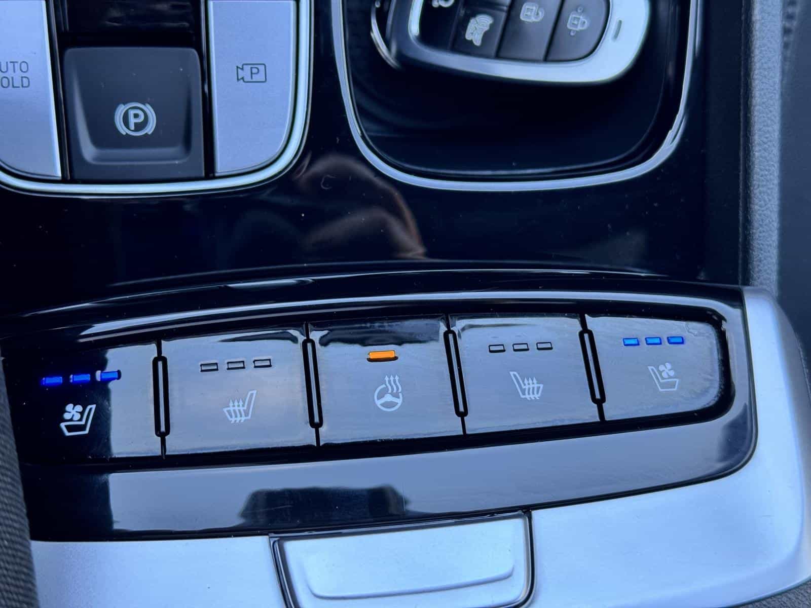 2023 Hyundai Santa Cruz Ultimate - Image 23