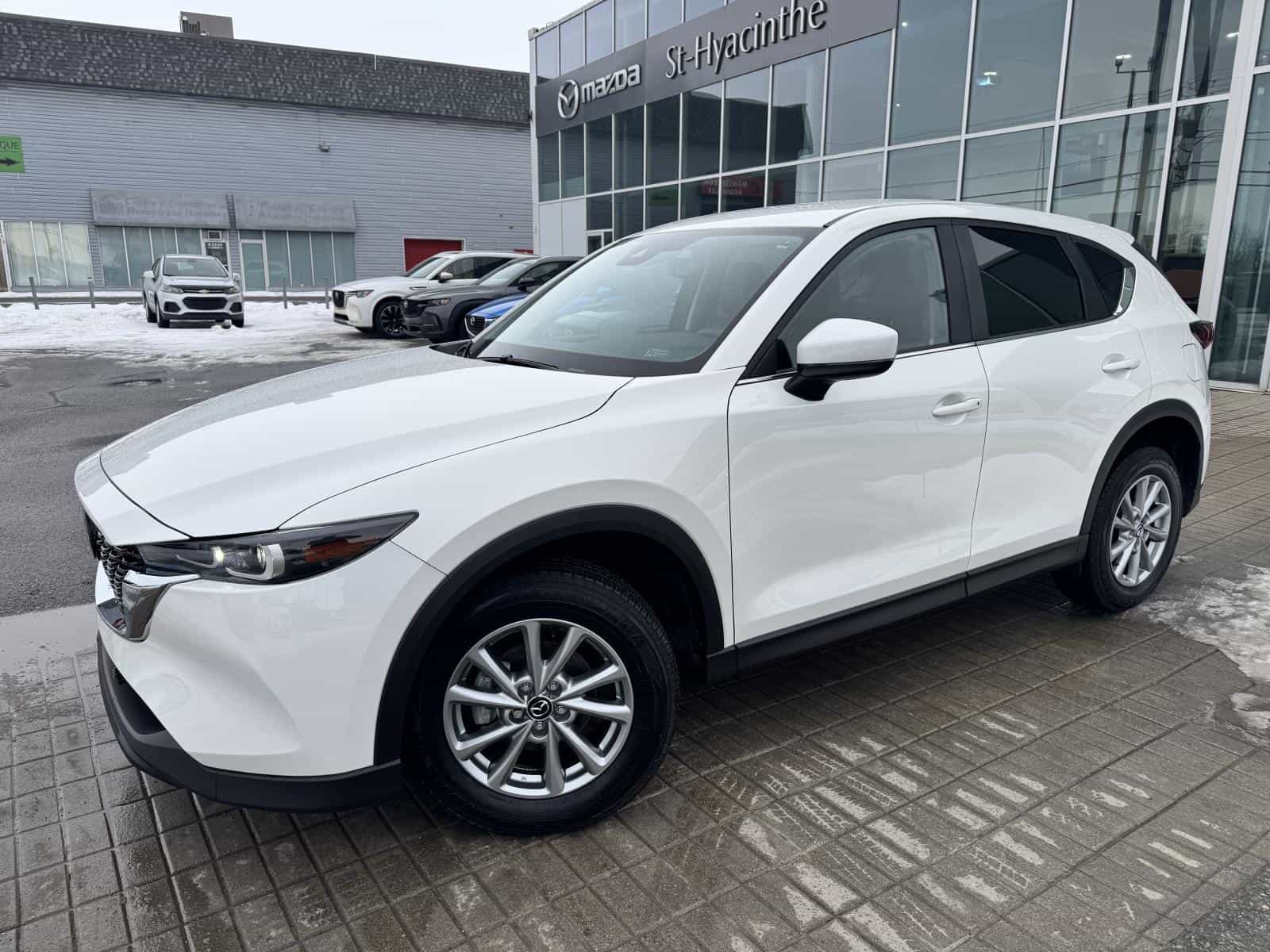 2023 Mazda CX-5 GS - Image 3