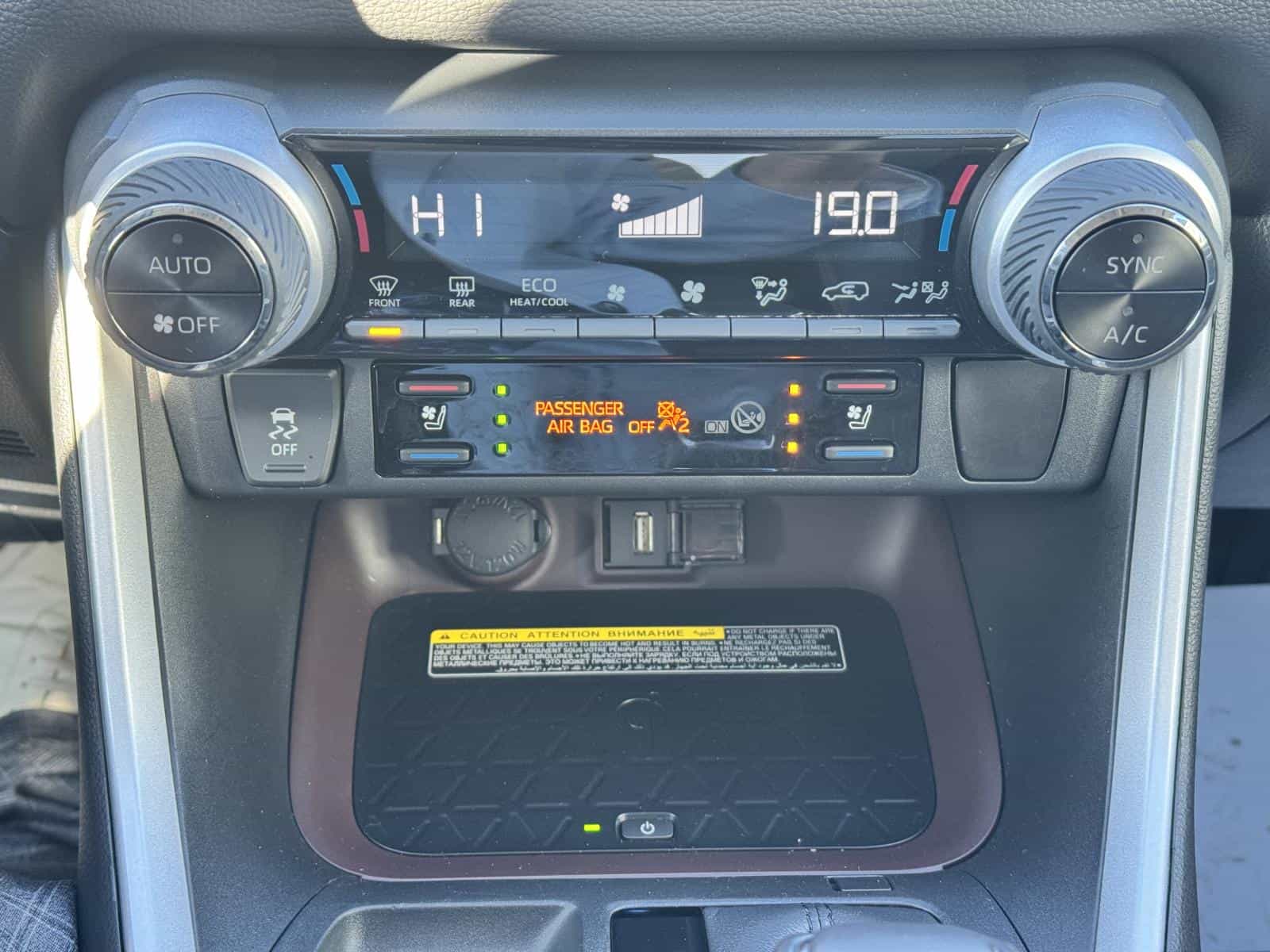 2021 Toyota Rav4 Limited Hybrid - Image 25