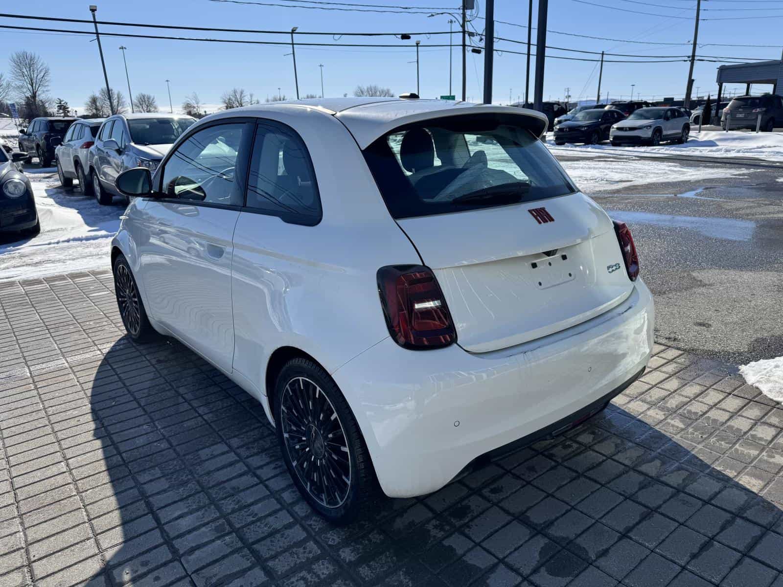 2024 Fiat 500E (RED) Edition - Image 5
