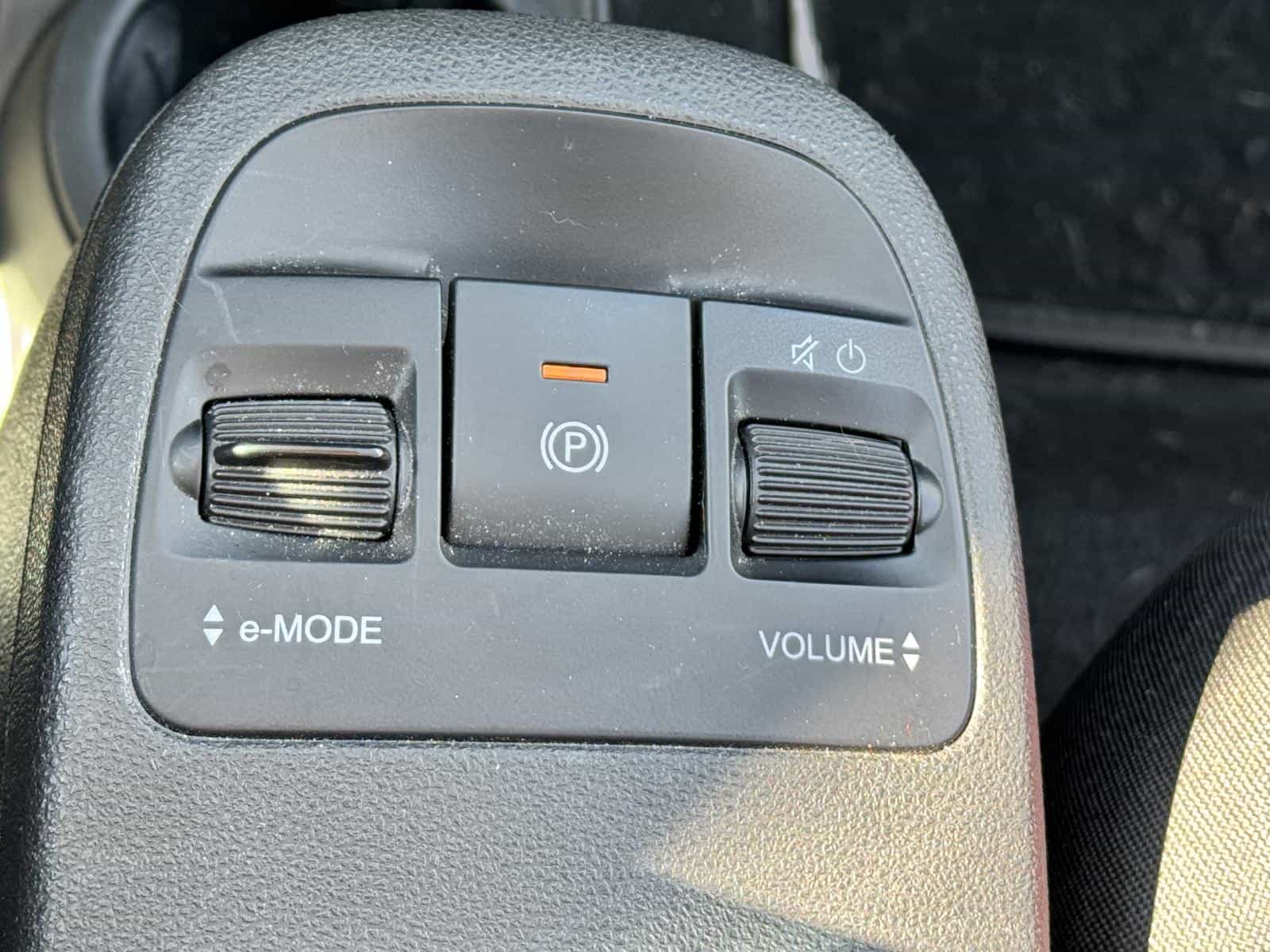 2024 Fiat 500E (RED) Edition - Image 28