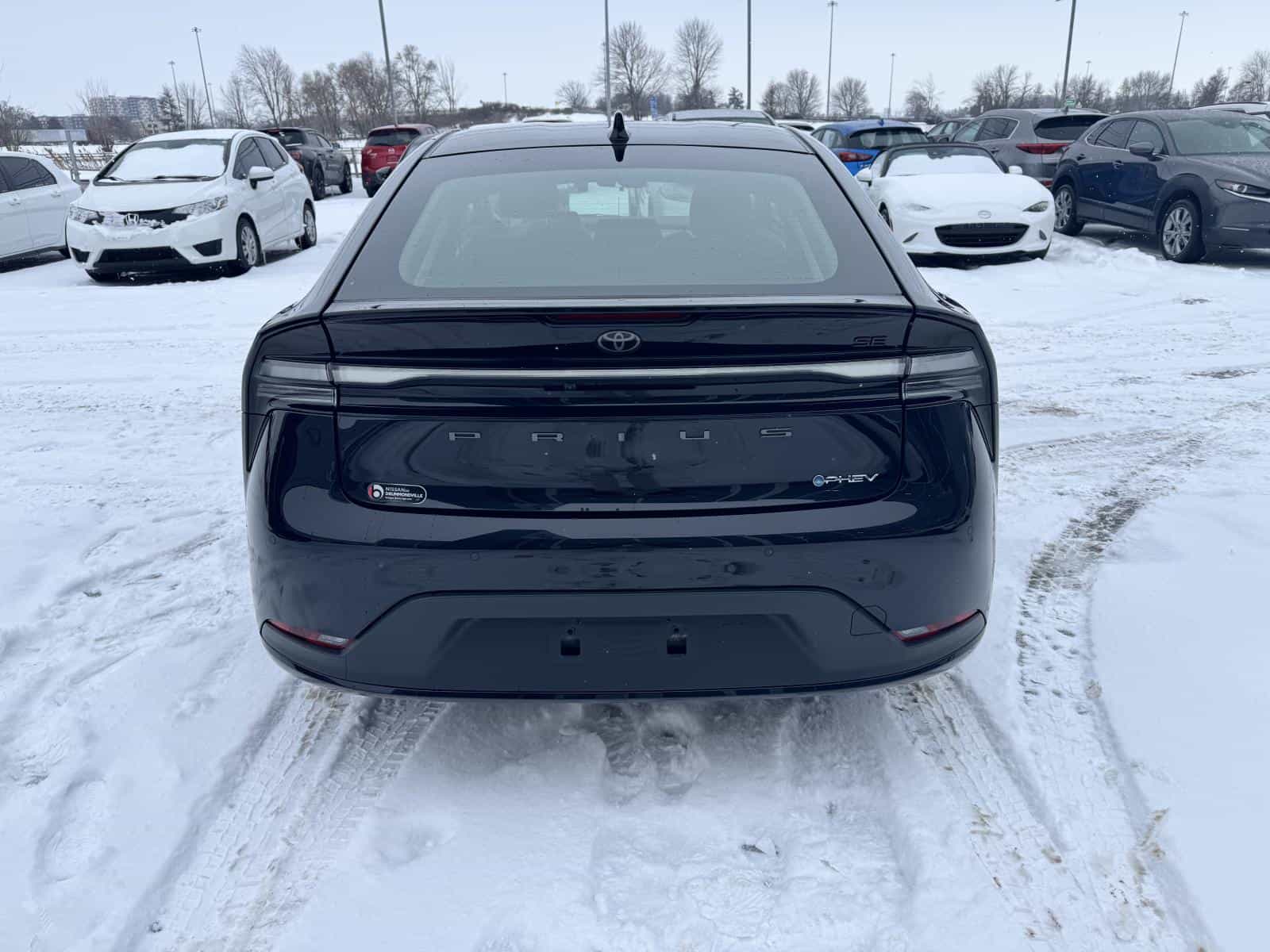 2025 Toyota Prius PHEV SE - Image 5