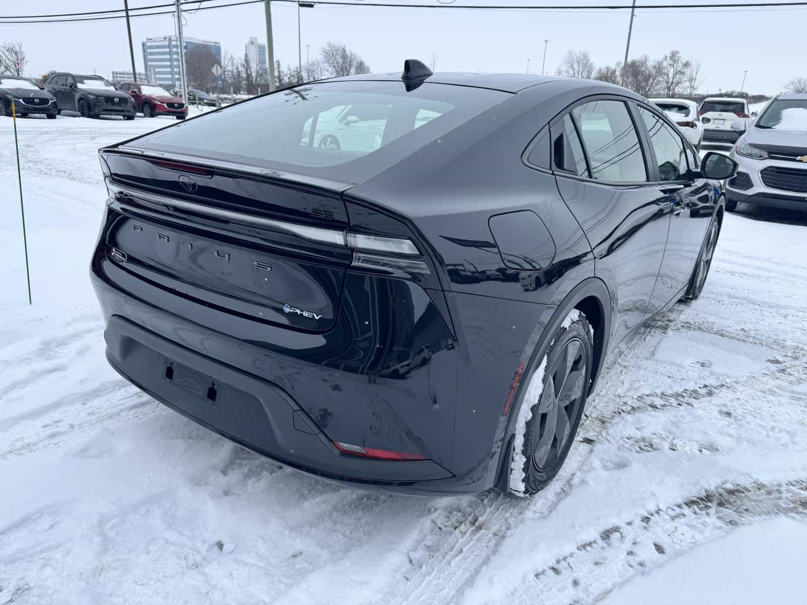 2025 Toyota Prius PHEV SE - Image 7