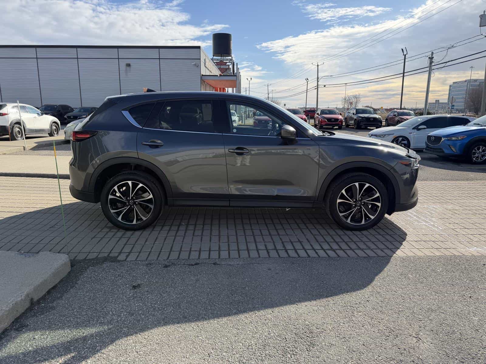 2022 Mazda CX-5 GT - Image 9