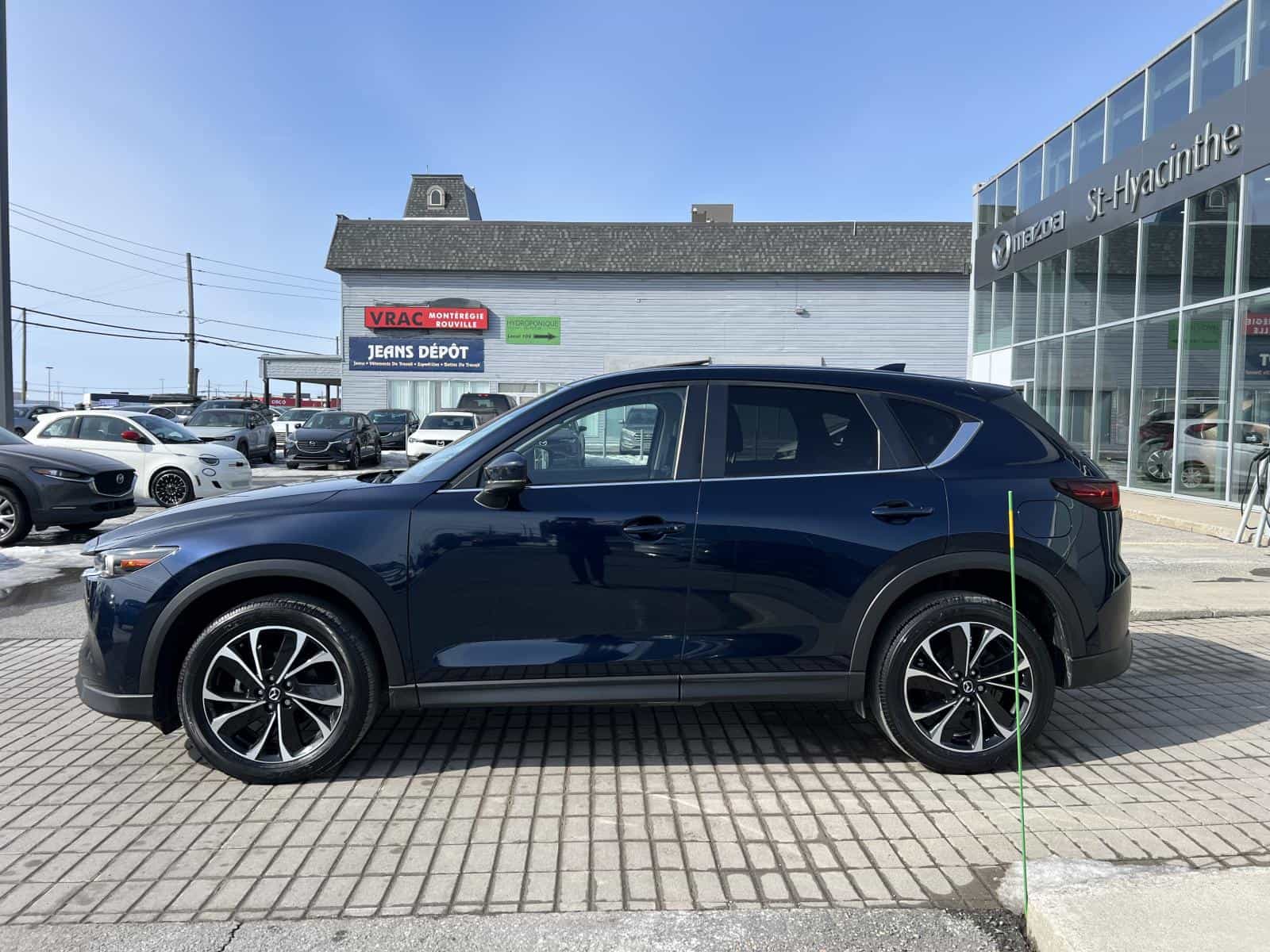 2022 Mazda CX-5 GS Comf - Image 5