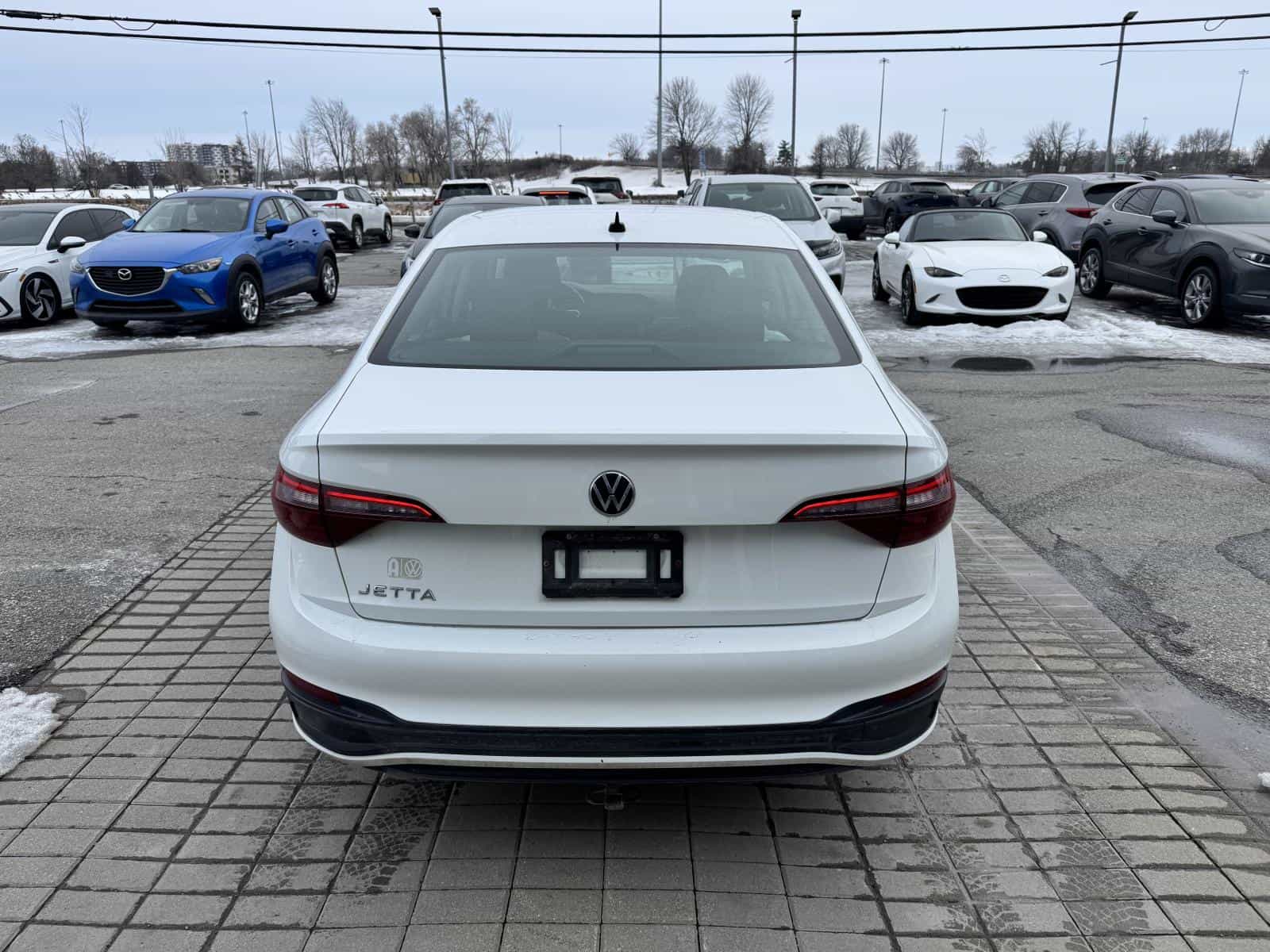 2022 Volkswagen Jetta Trendline - Image 6