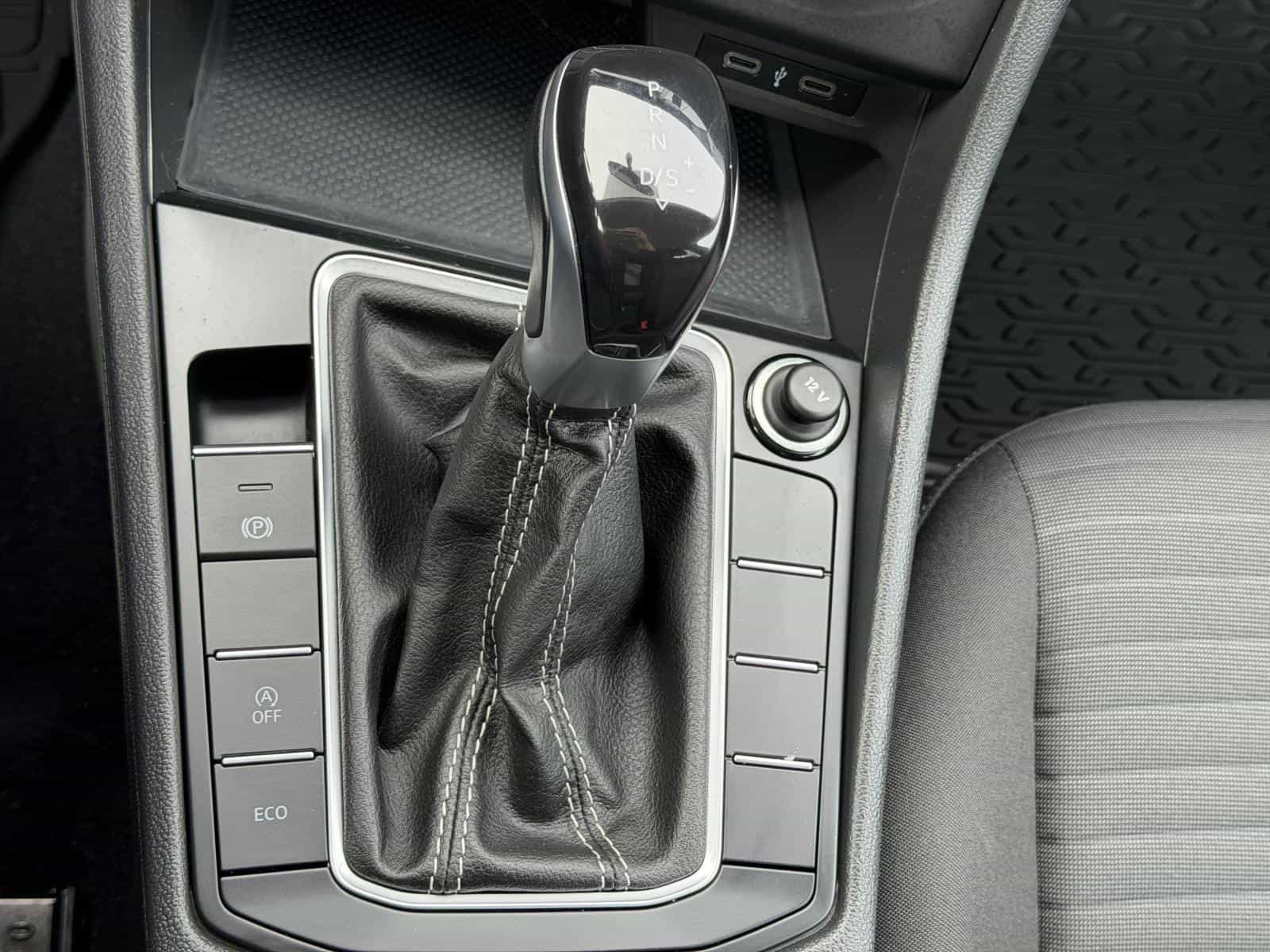 2022 Volkswagen Jetta Trendline - Image 21