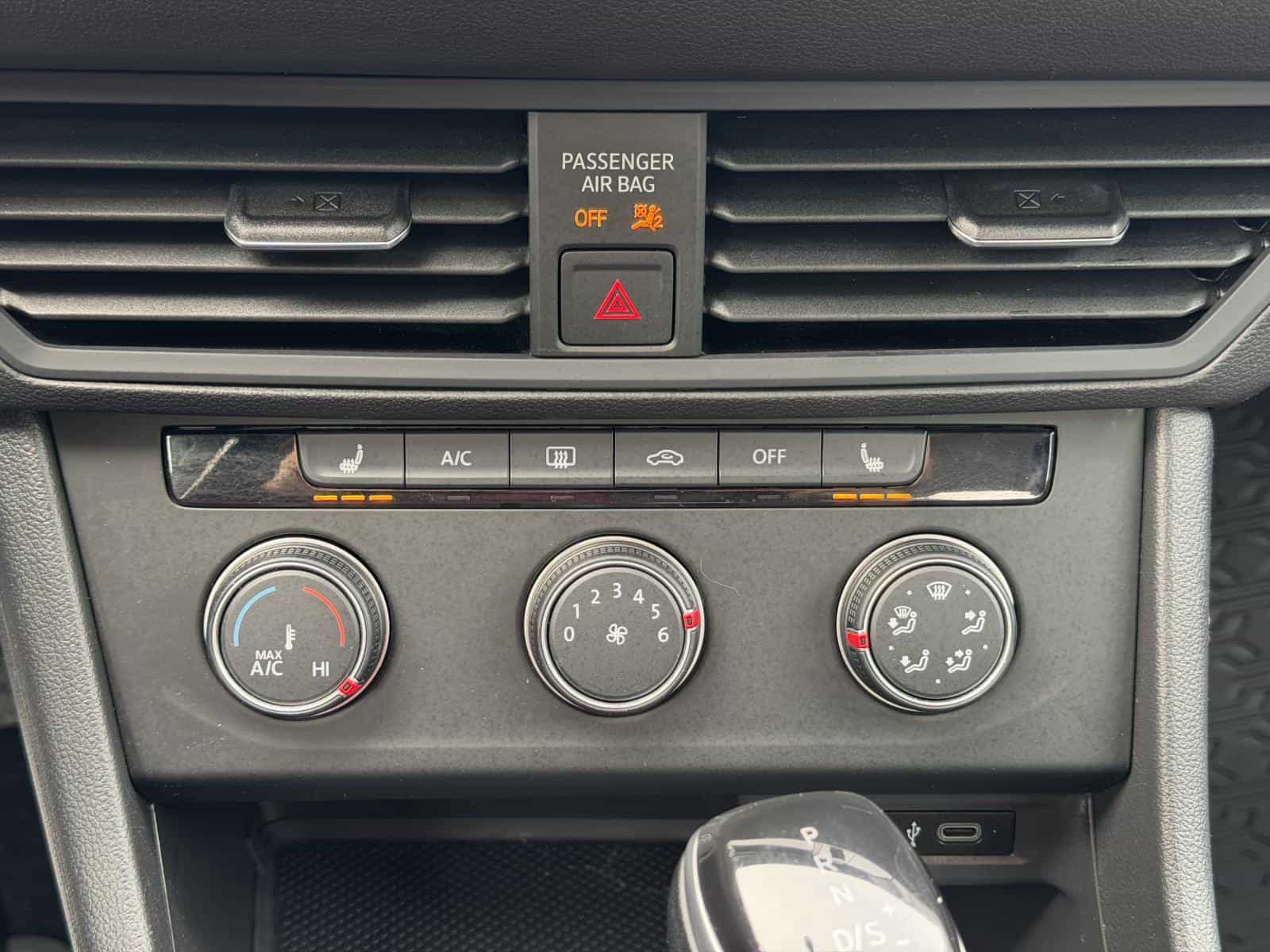 2022 Volkswagen Jetta Trendline - Image 20