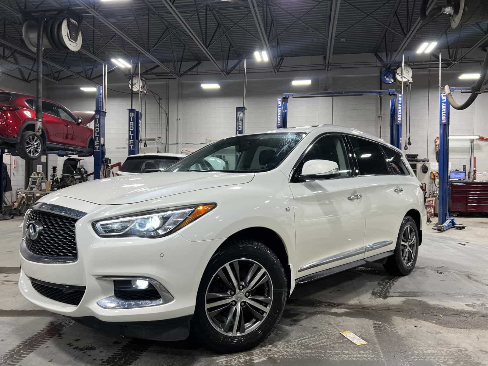 Image 1 Infiniti QX60 Base 2018