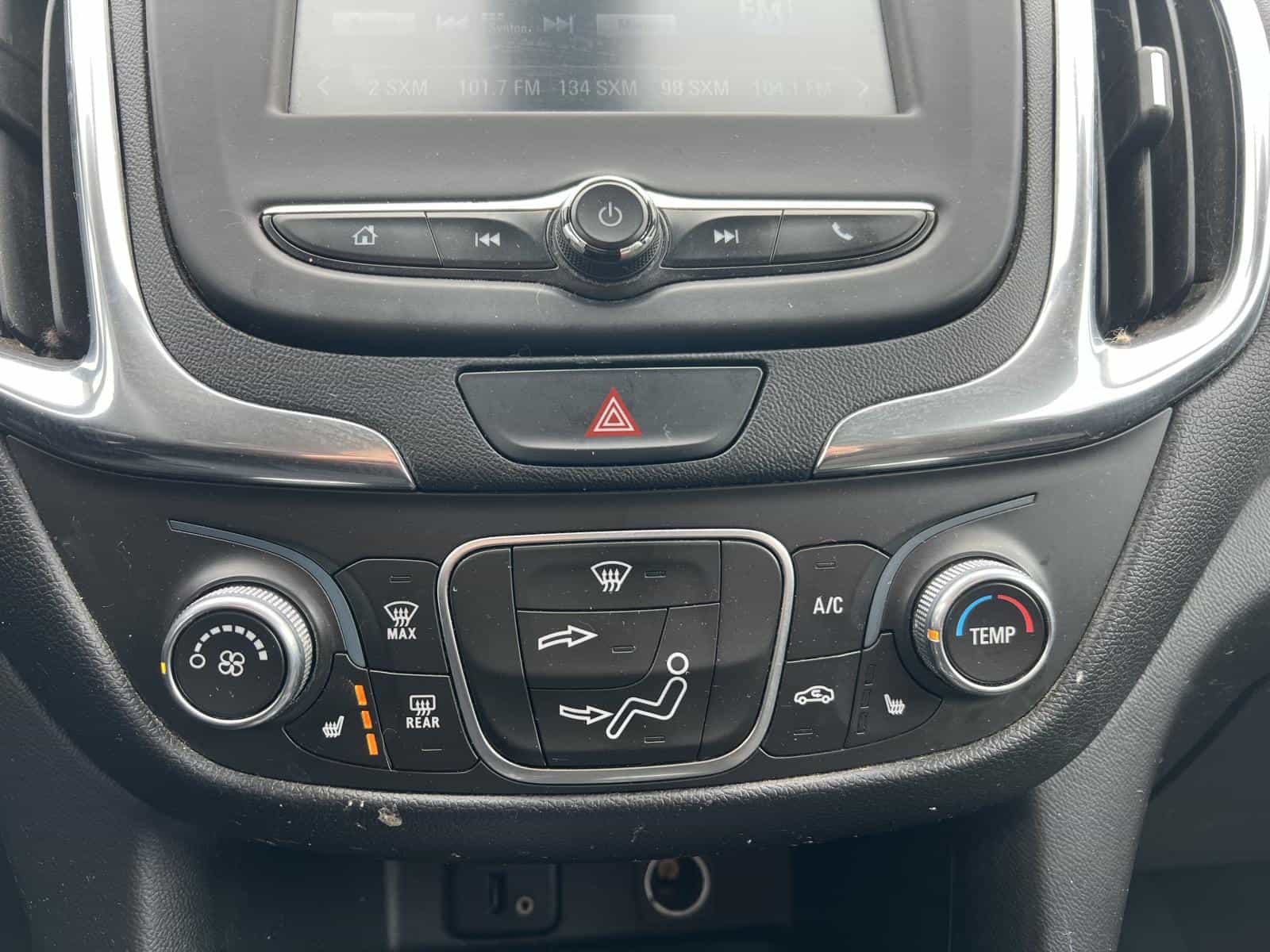 Image 14 Chevrolet Equinox LT 2018