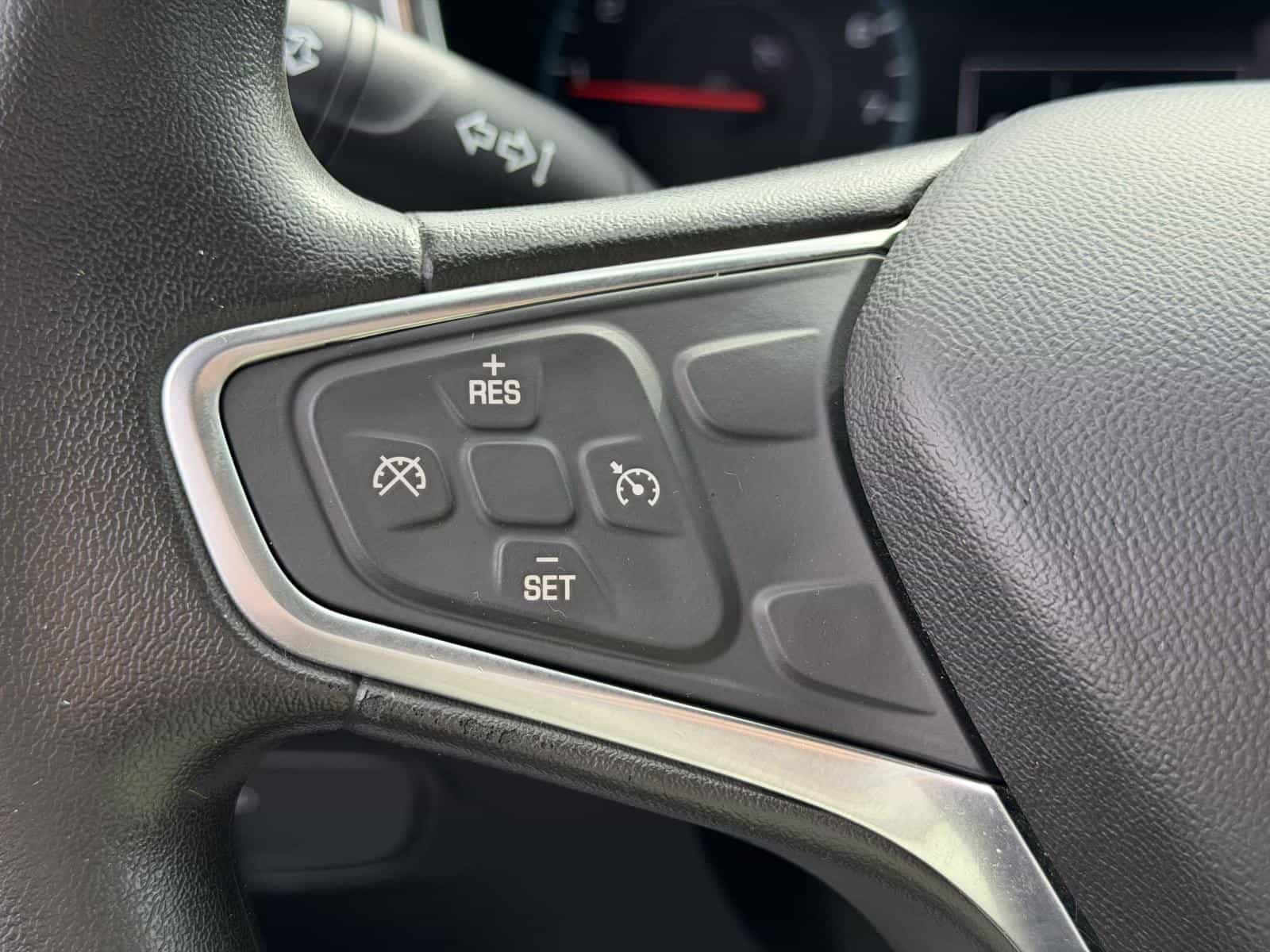 2018 Chevrolet Equinox LT - Image 17