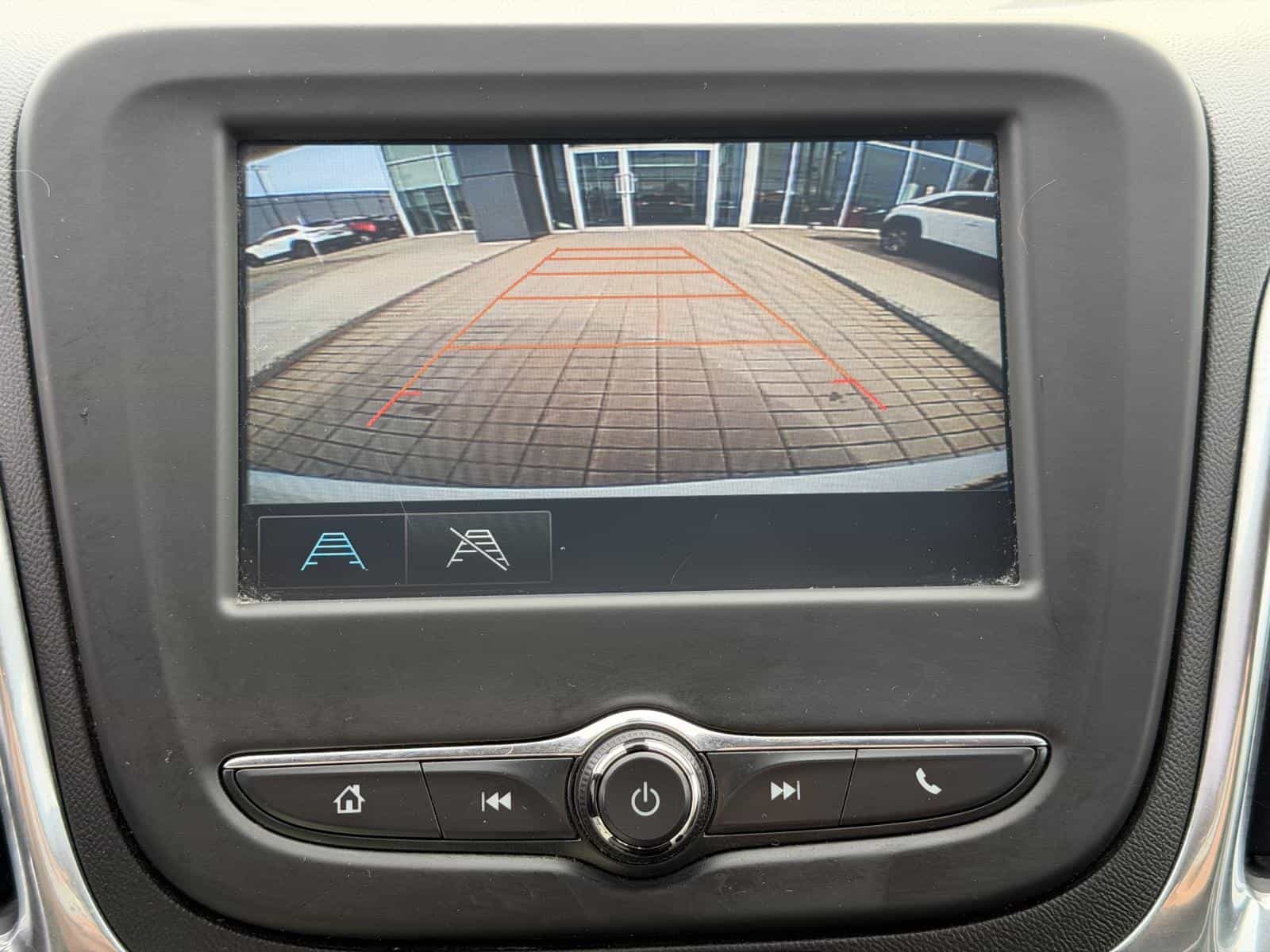 2018 Chevrolet Equinox LT - Image 24