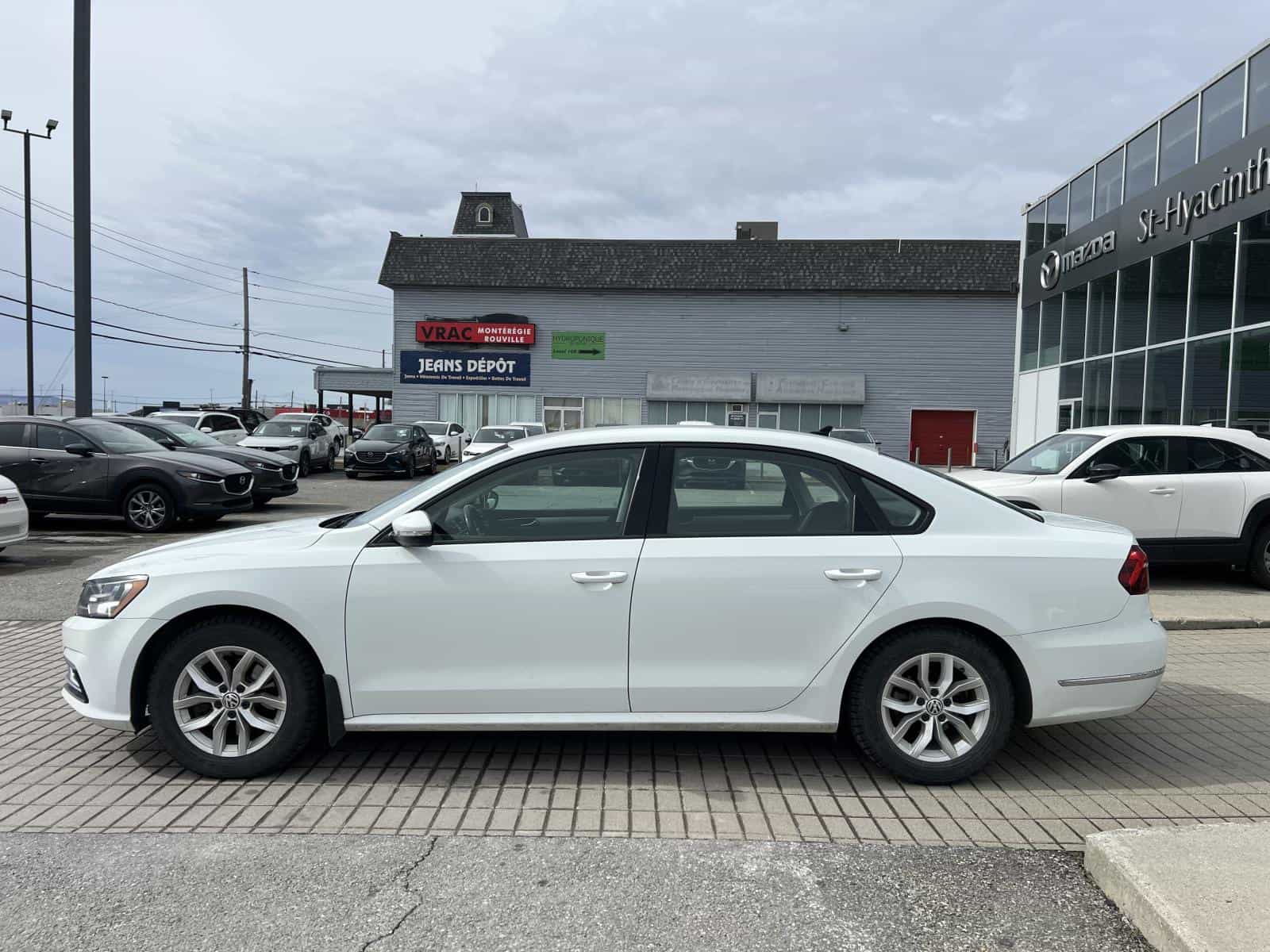 2018 Volkswagen Passat Trendline + - Image 4