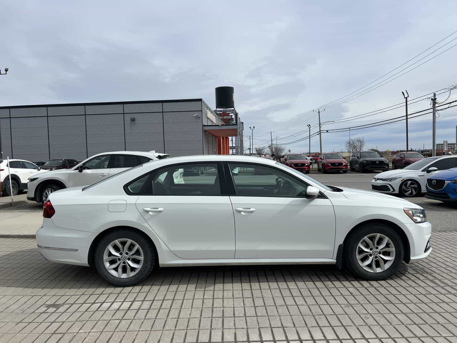 2018 Volkswagen Passat Trendline + - Image 12