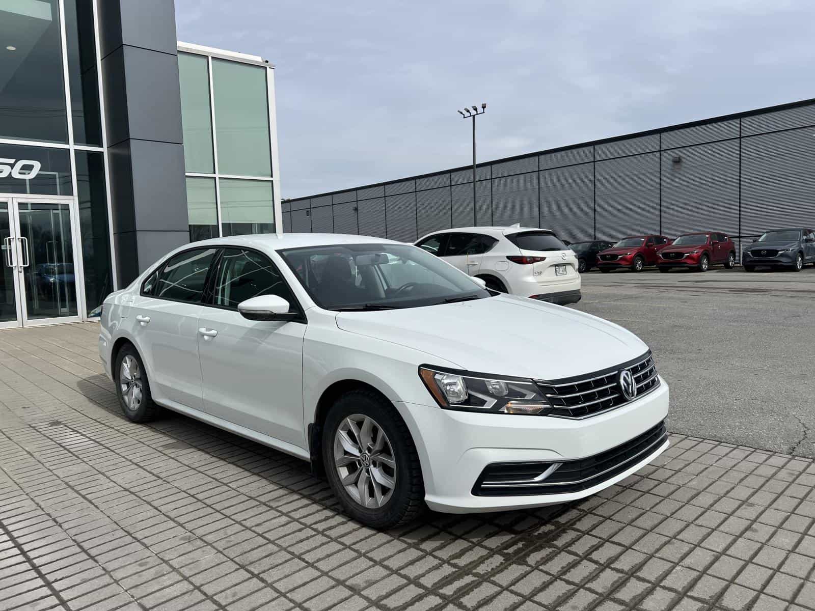 Image 11 Volkswagen Passat Trendline + 2018
