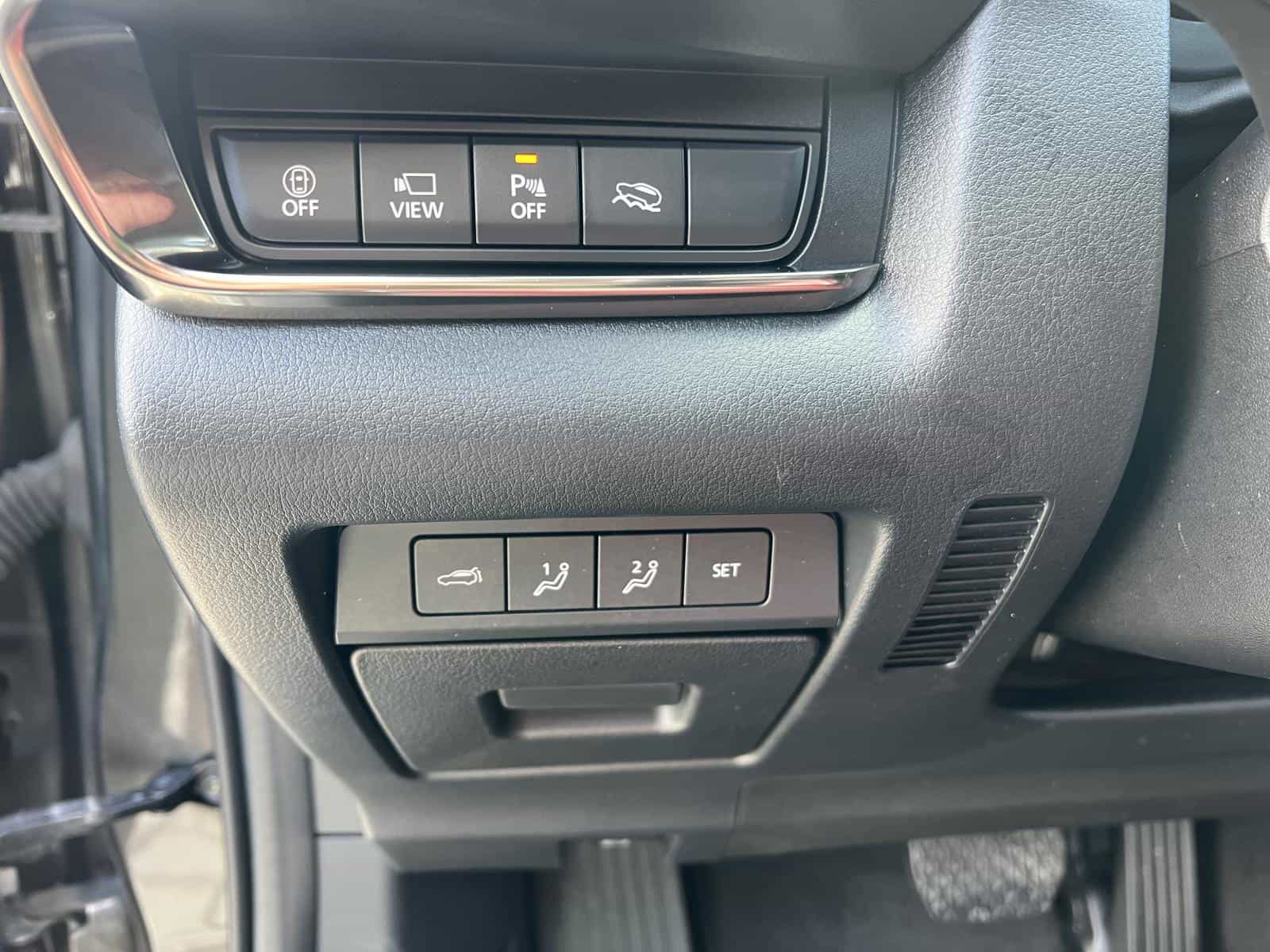 2023 Mazda CX-30 GT - Image 16