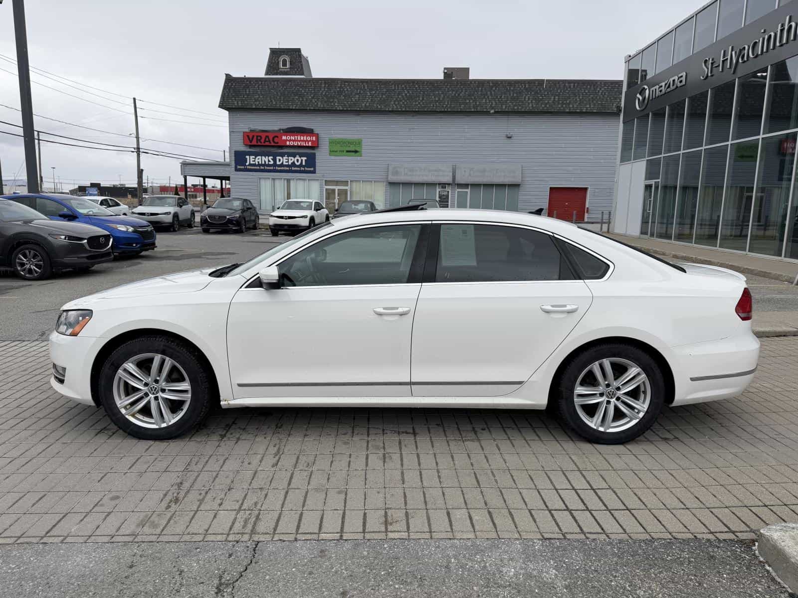 2014 Volkswagen Passat Comfortline - Image 3